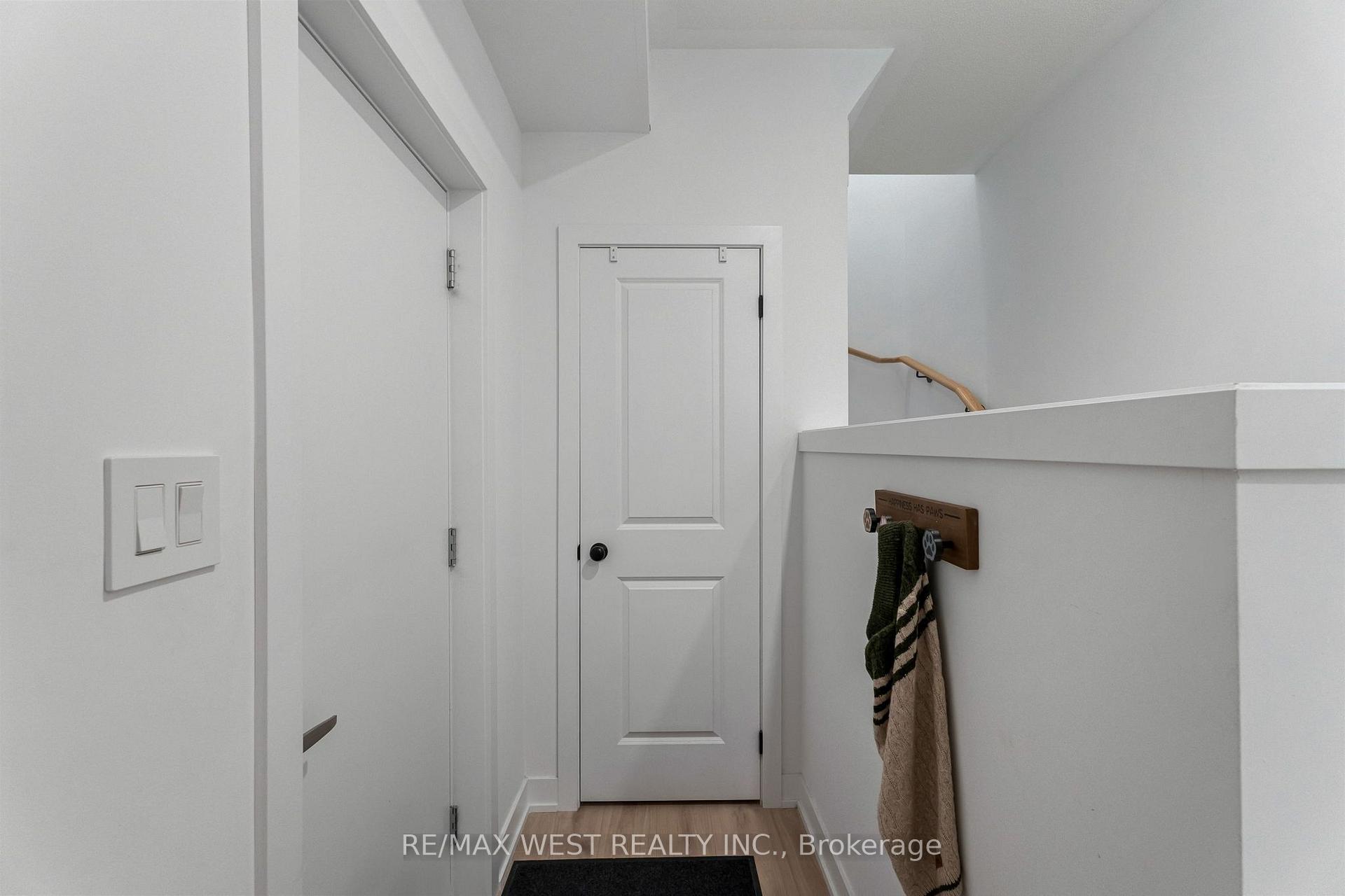 Photo 6 of 134 Covington Crescent, Whitchurch-Stouffville, Stouffville — HOMEH