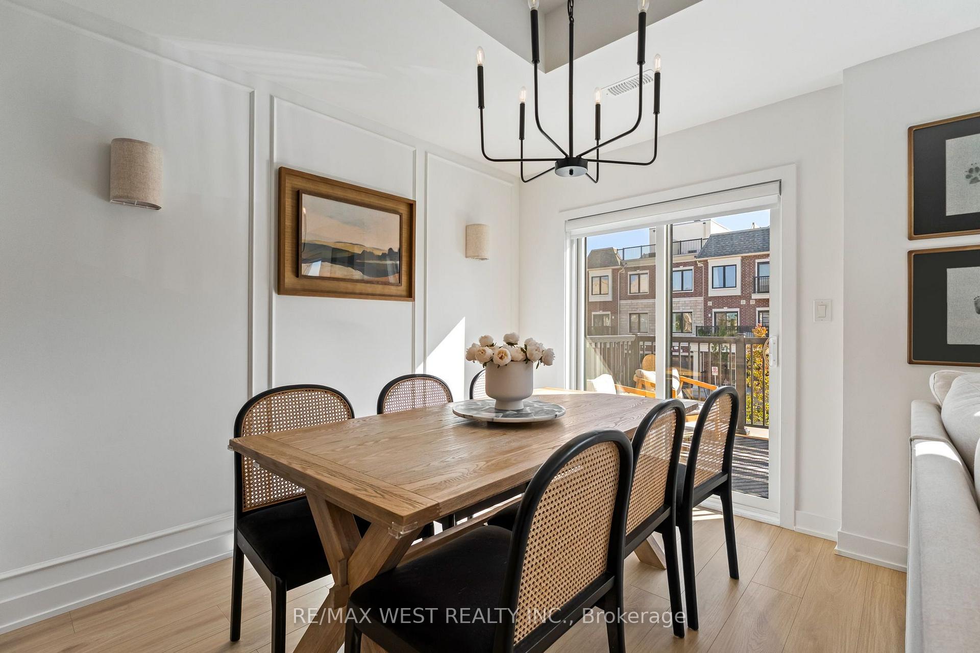 Photo 14 of 134 Covington Crescent, Whitchurch-Stouffville, Stouffville — HOMEH