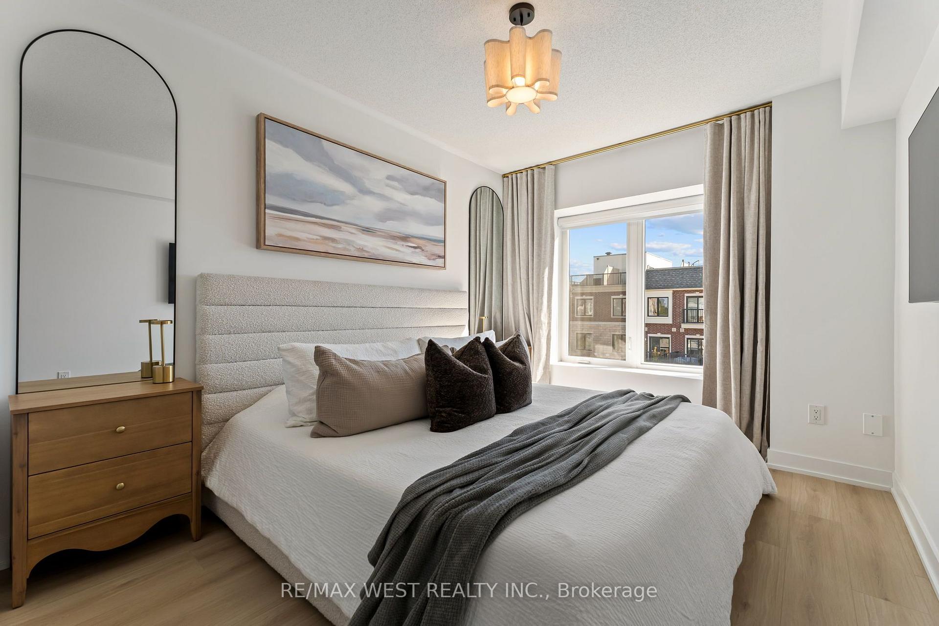 Photo 26 of 134 Covington Crescent, Whitchurch-Stouffville, Stouffville — HOMEH