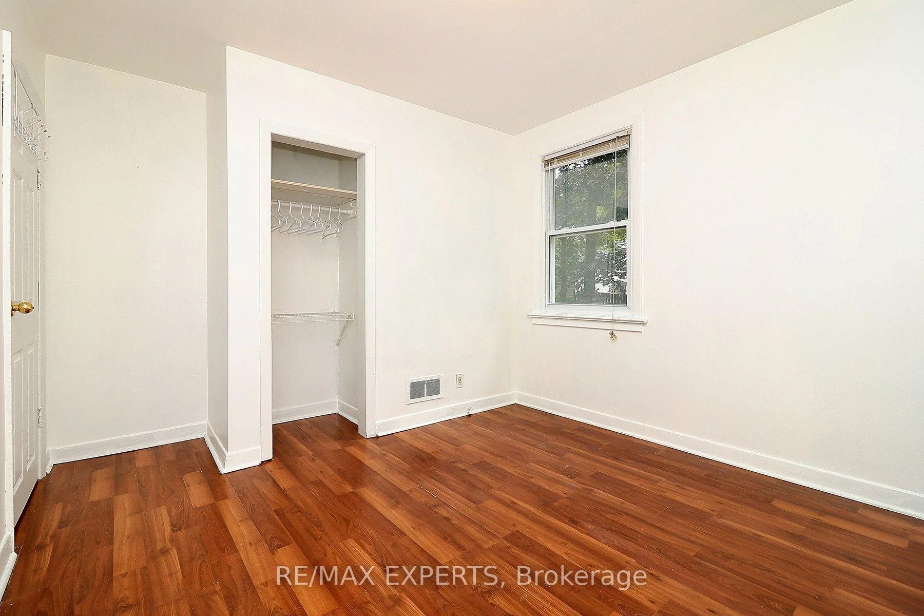 Photo 12 of 127 Whitney Avenue, Hamilton, Ainslie Wood — HOMEH