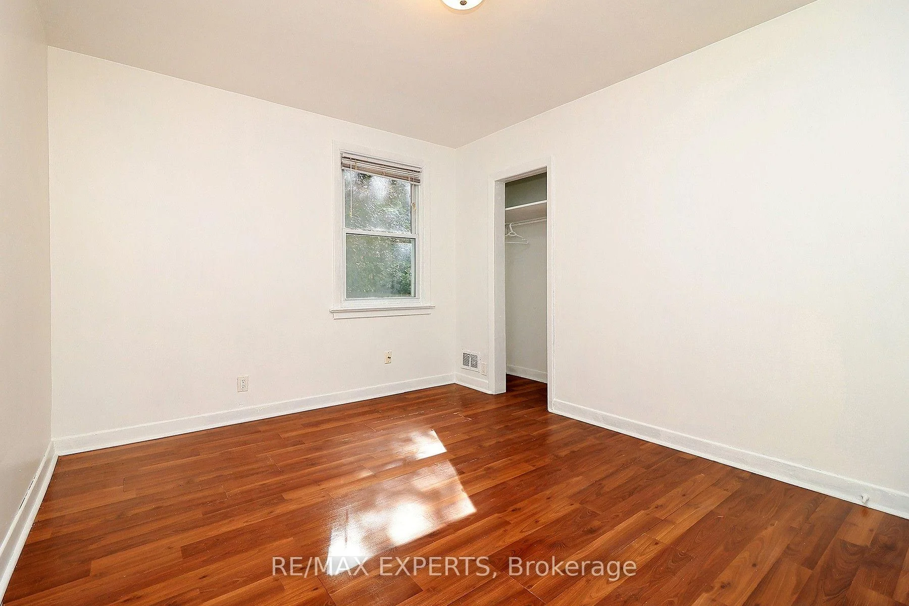 Photo 14 of 127 Whitney Avenue, Hamilton, Ainslie Wood — HOMEH