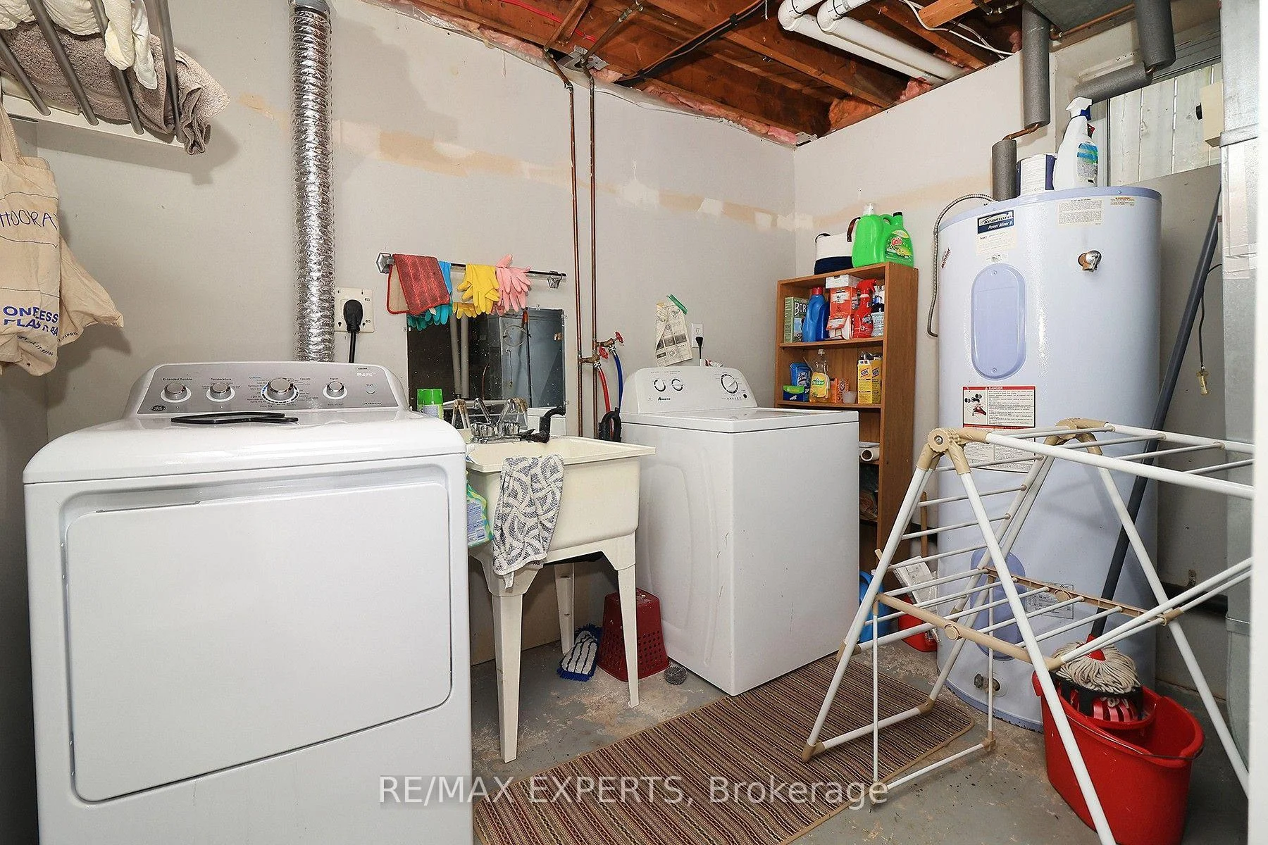 Photo 20 of 127 Whitney Avenue, Hamilton, Ainslie Wood — HOMEH