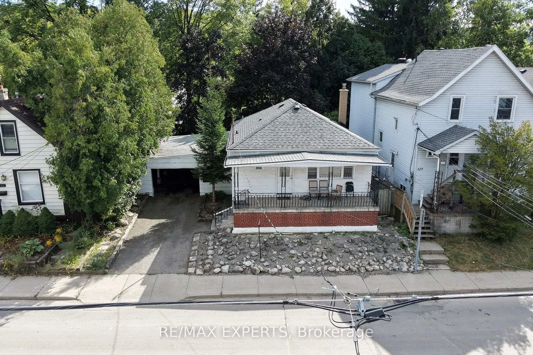 Photo 27 of 127 Whitney Avenue, Hamilton, Ainslie Wood — HOMEH
