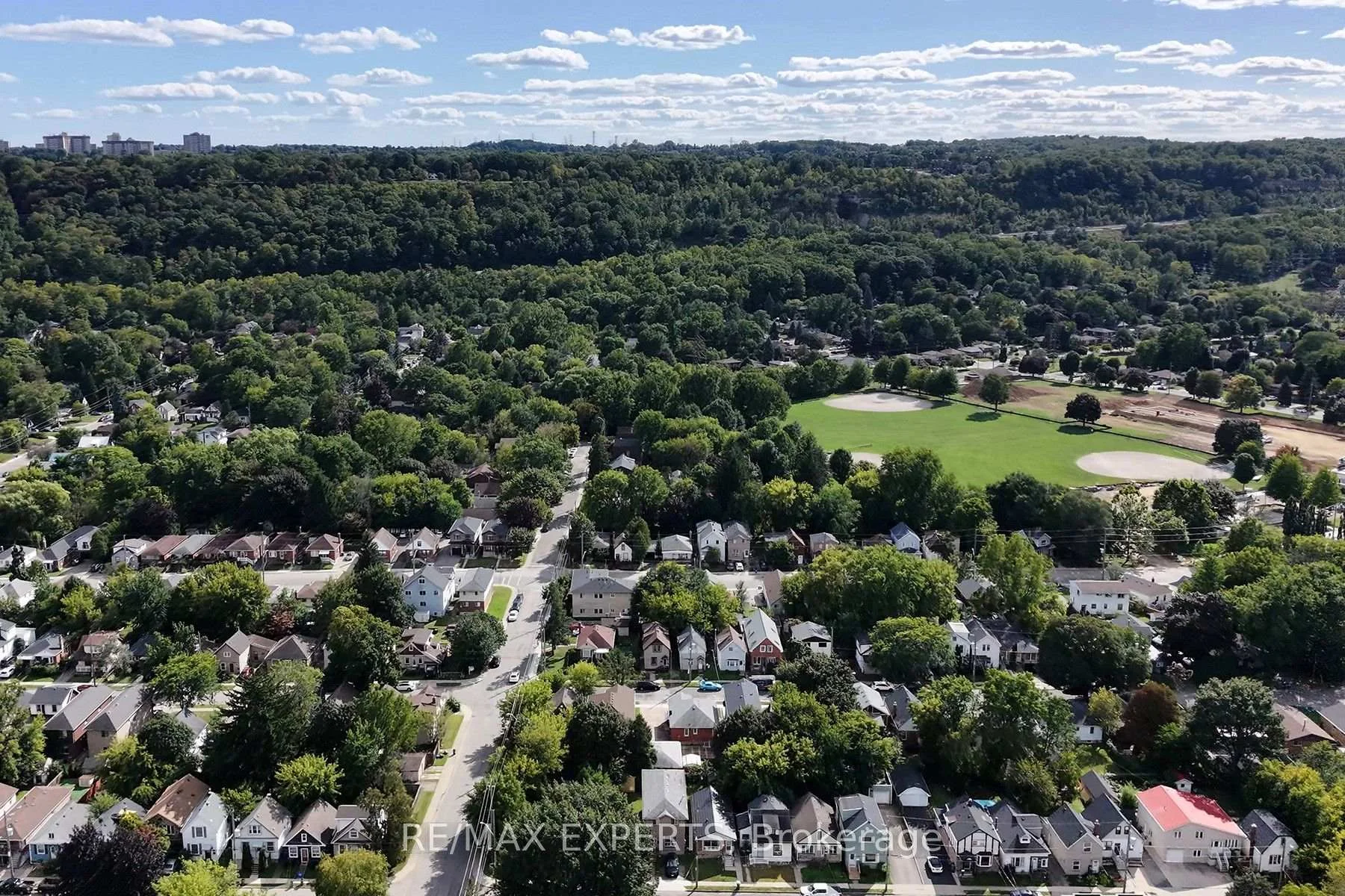 Photo 42 of 127 Whitney Avenue, Hamilton, Ainslie Wood — HOMEH