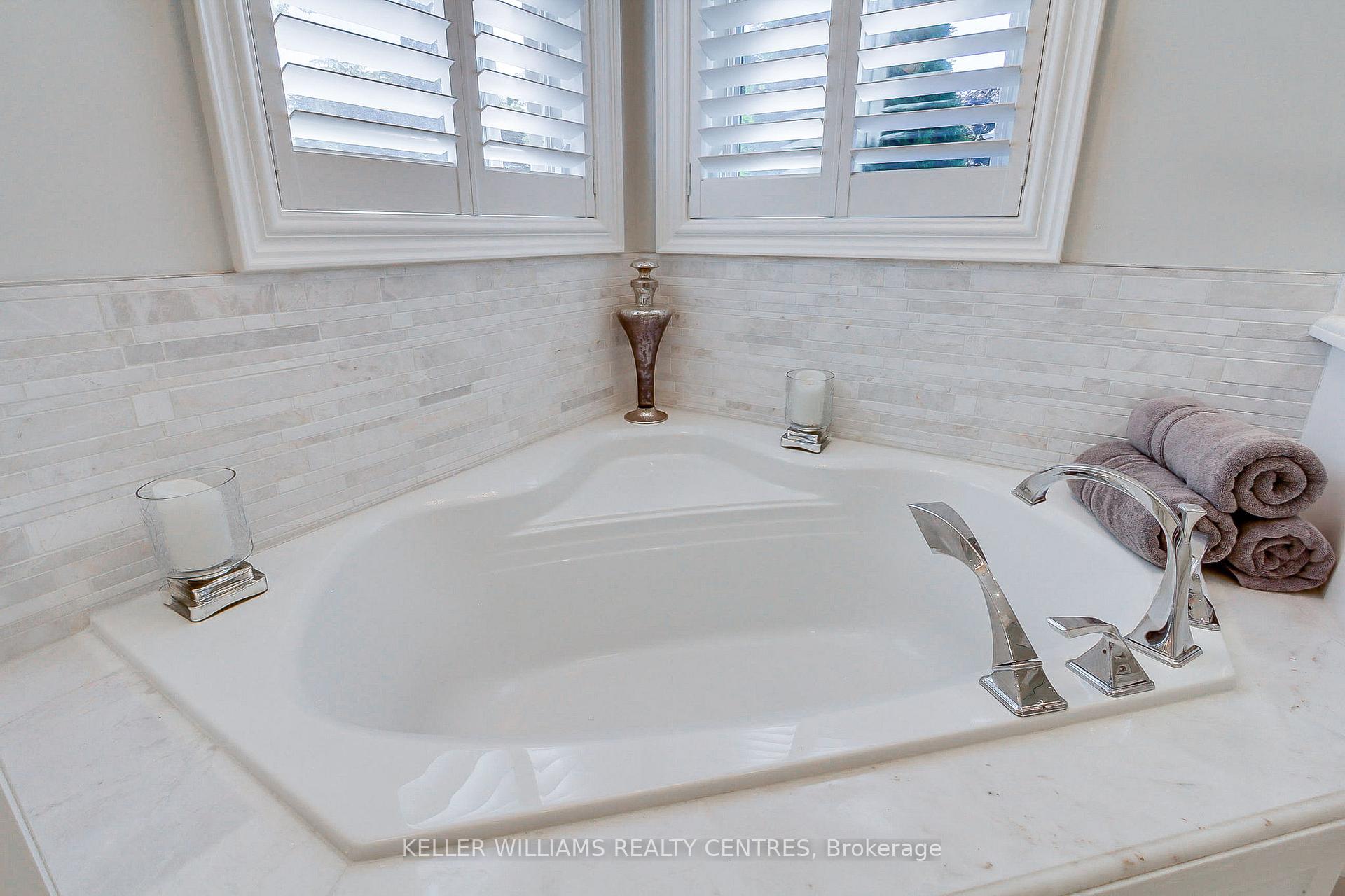 Photo 36 of 65 Carlyle Crescent, Aurora, Aurora Highlands — HOMEH