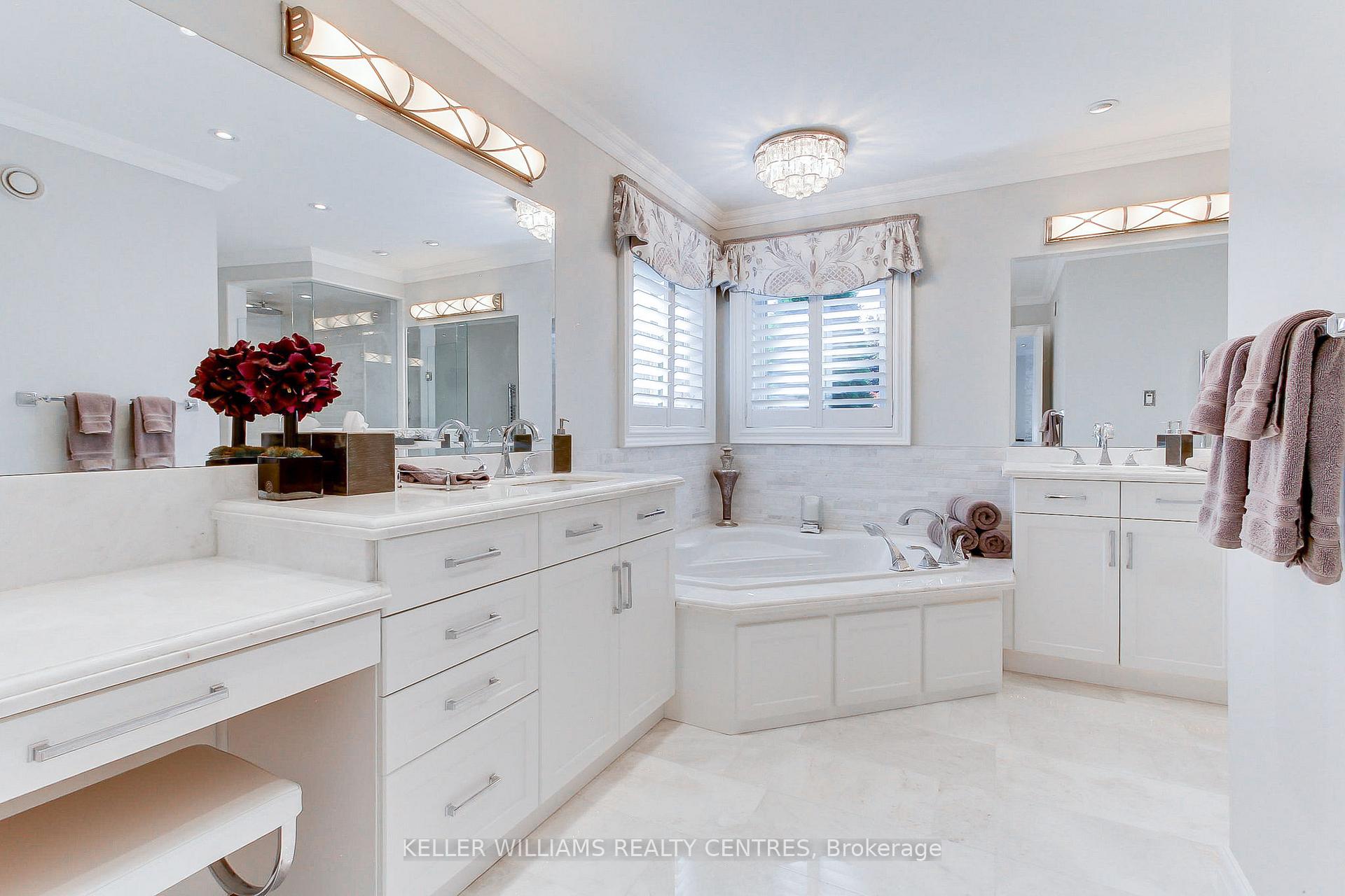 Photo 37 of 65 Carlyle Crescent, Aurora, Aurora Highlands — HOMEH