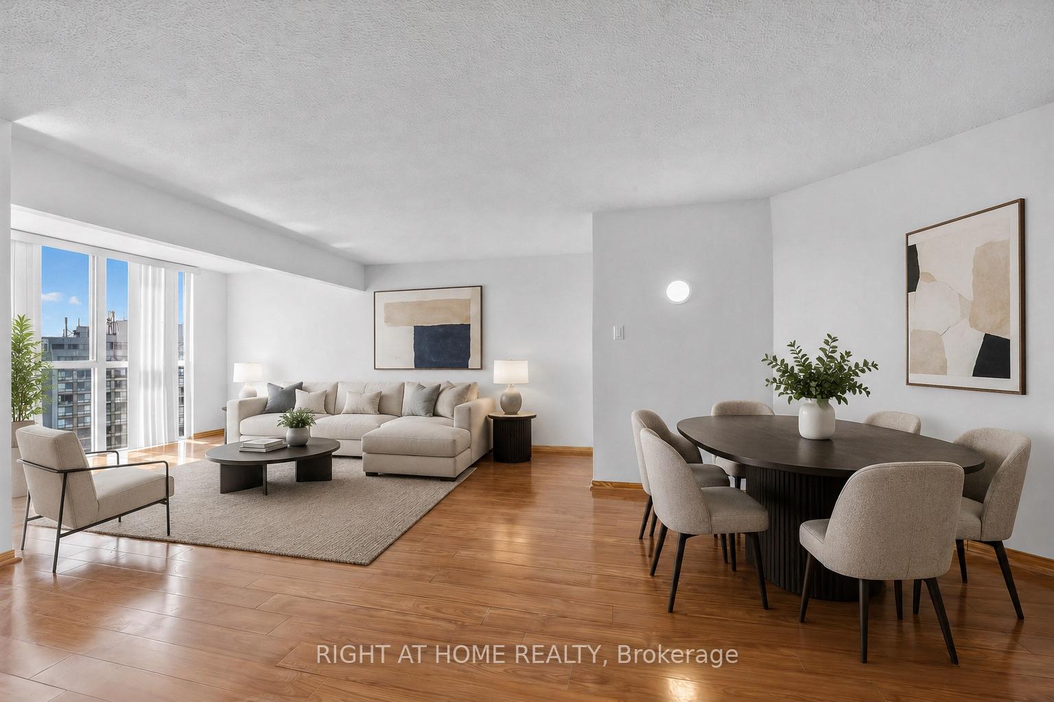 Photo 1 of Unit 1711, 41 Markbrook Lane, Etobicoke, Mount Olive-Silverstone-Jamestown — HOMEH