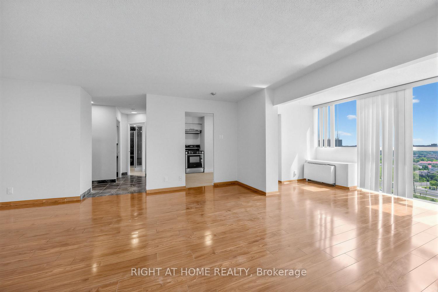 Photo 7 of Unit 1711, 41 Markbrook Lane, Etobicoke, Mount Olive-Silverstone-Jamestown — HOMEH