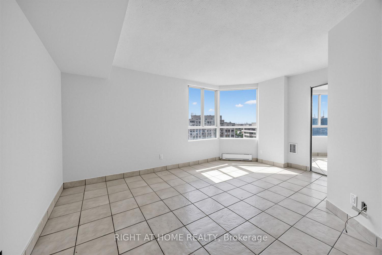 Photo 18 of Unit 1711, 41 Markbrook Lane, Etobicoke, Mount Olive-Silverstone-Jamestown — HOMEH