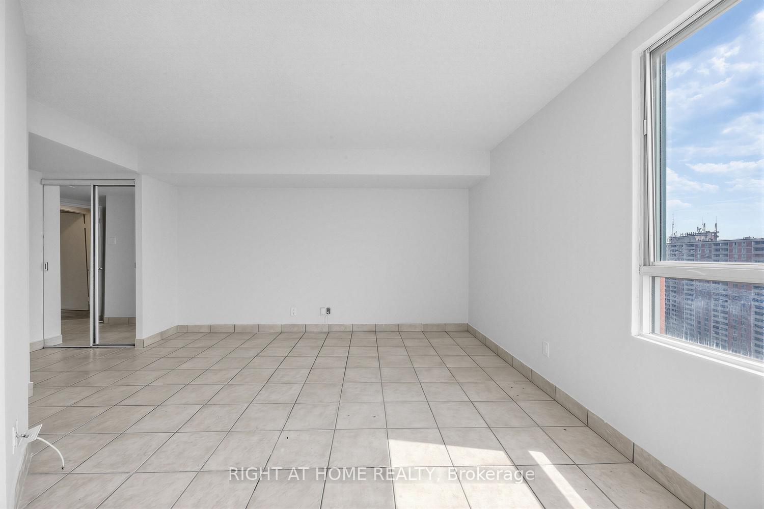 Photo 22 of Unit 1711, 41 Markbrook Lane, Etobicoke, Mount Olive-Silverstone-Jamestown — HOMEH