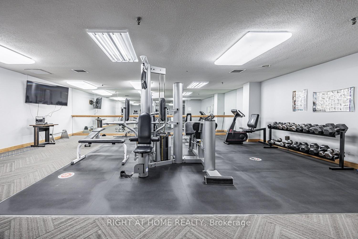 Photo 34 of Unit 1711, 41 Markbrook Lane, Etobicoke, Mount Olive-Silverstone-Jamestown — HOMEH