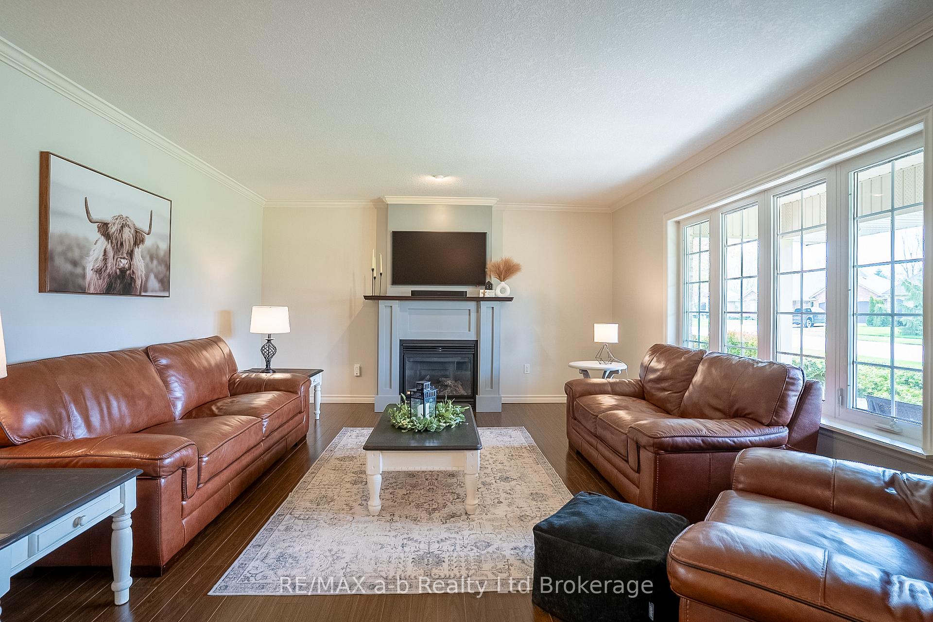 Photo 8 of 4 Otterview Drive, Norwich, Otterville — HOMEH