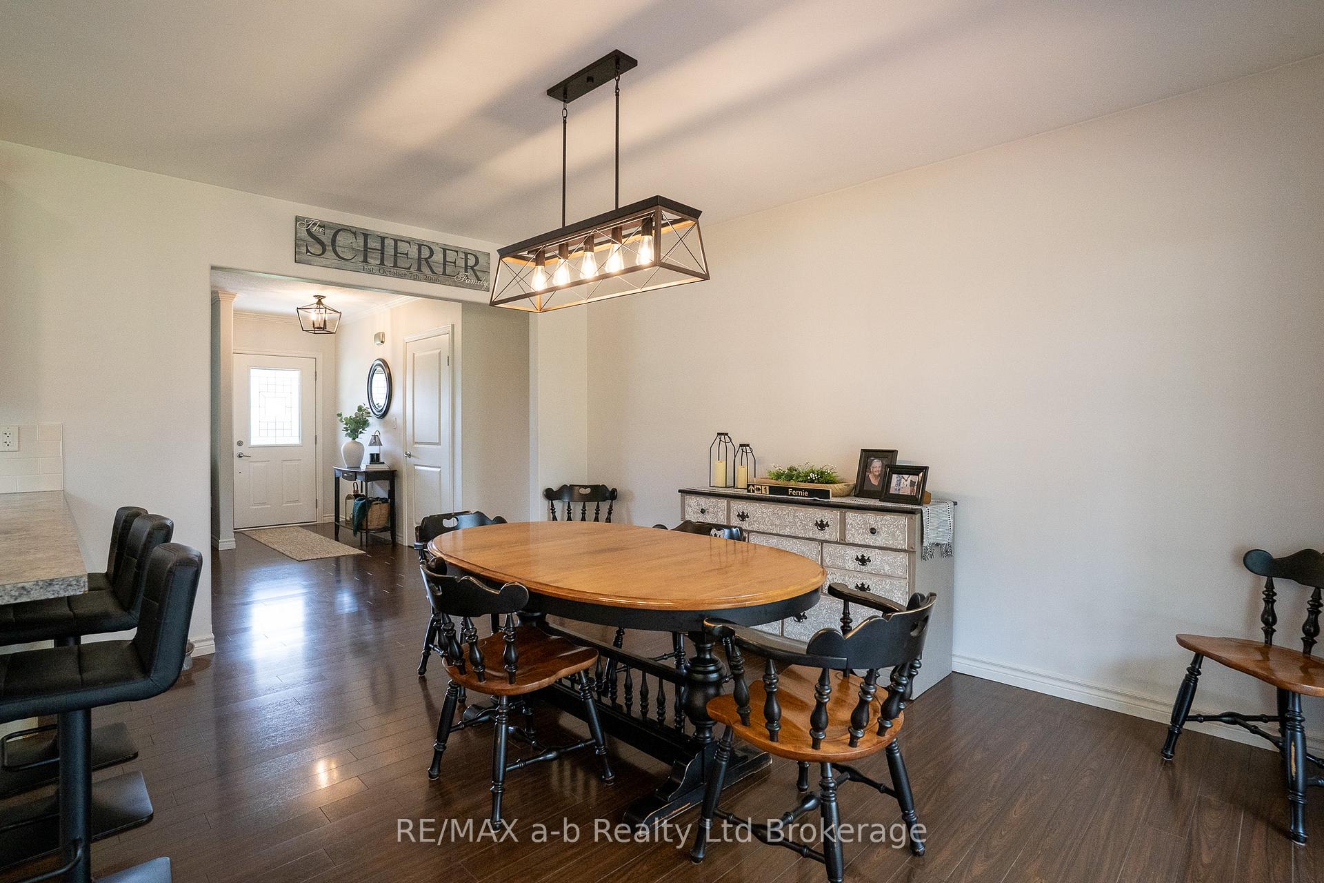 Photo 16 of 4 Otterview Drive, Norwich, Otterville — HOMEH