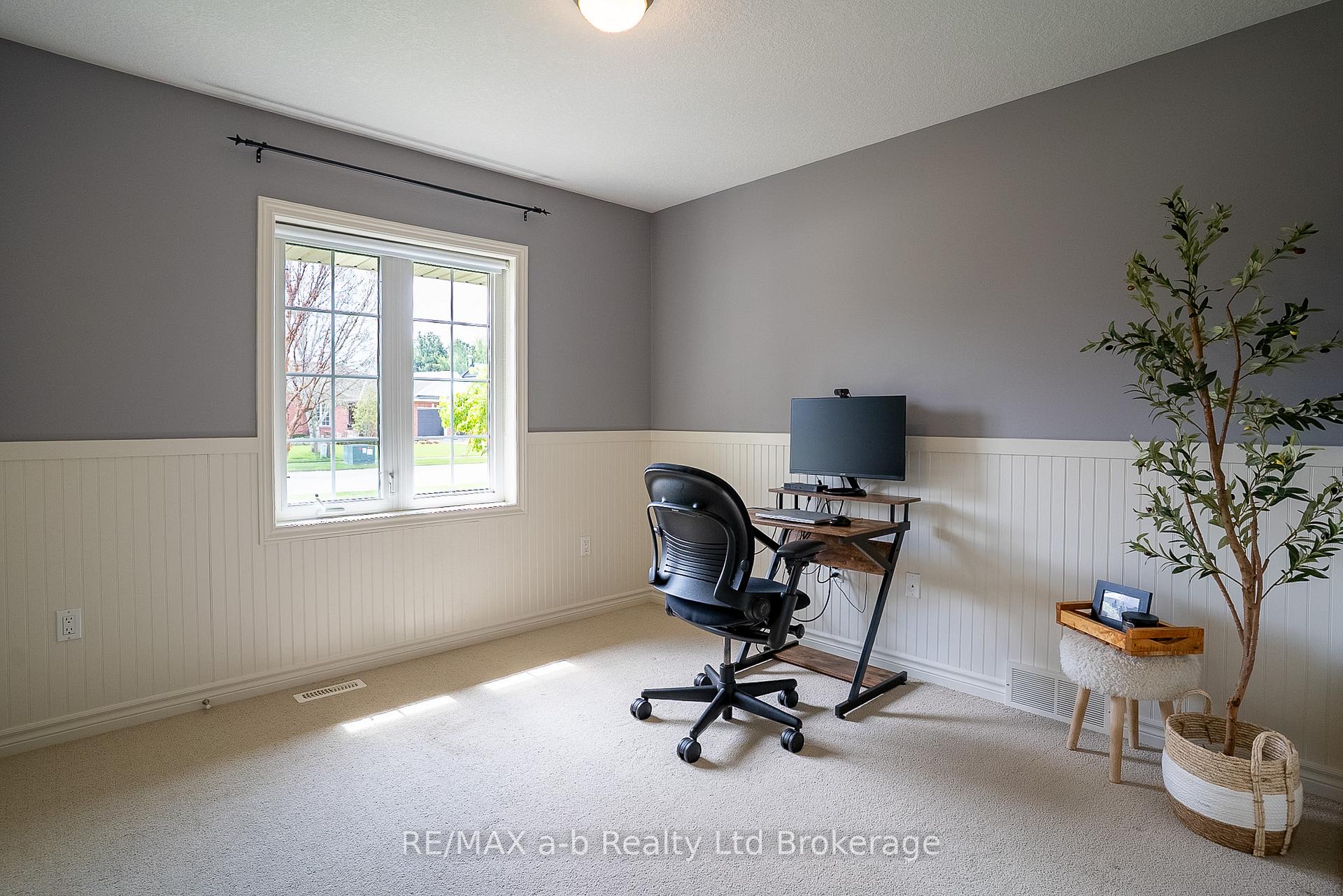 Photo 20 of 4 Otterview Drive, Norwich, Otterville — HOMEH