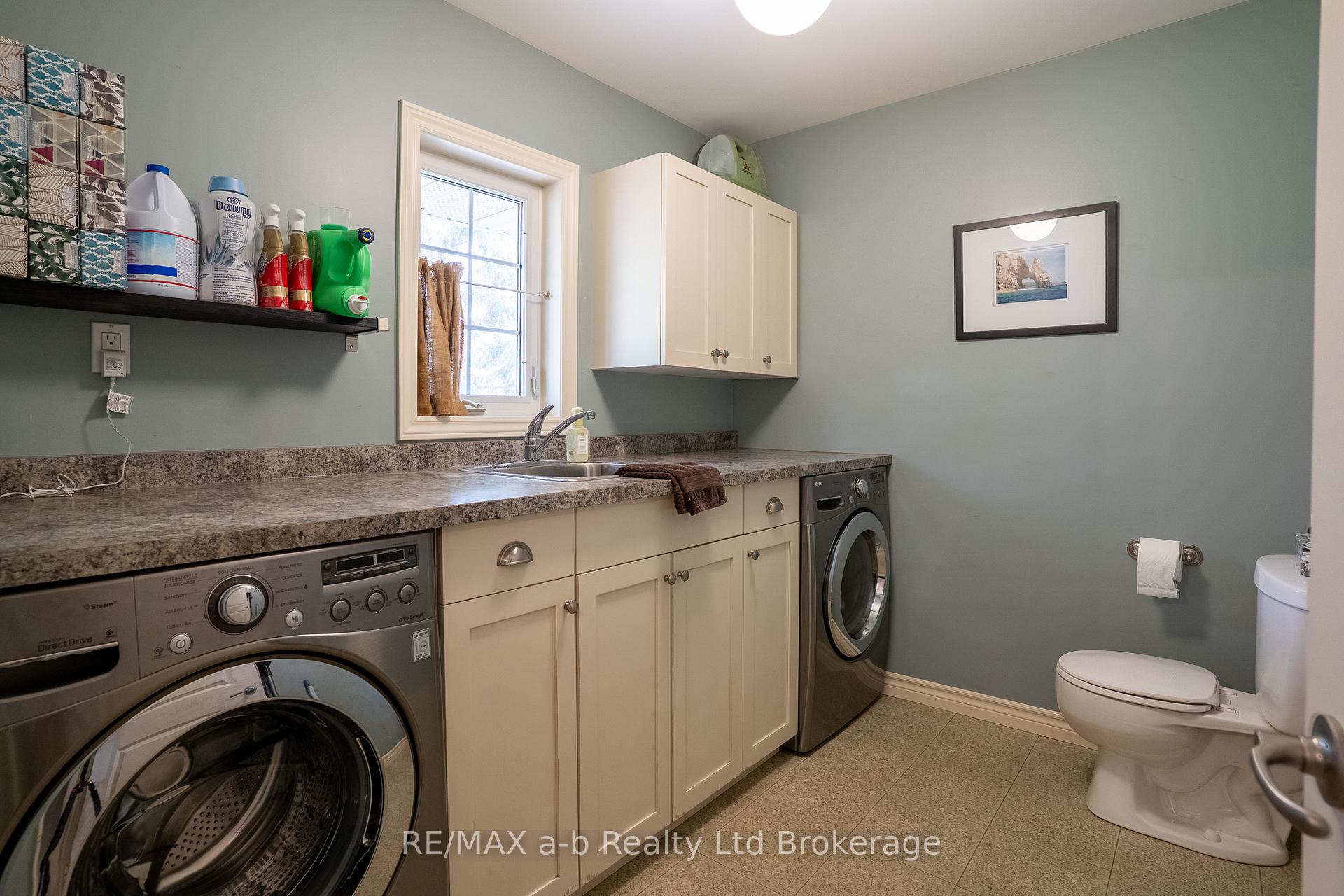 Photo 23 of 4 Otterview Drive, Norwich, Otterville — HOMEH