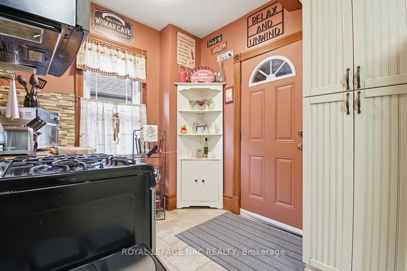 Photo 12 of 5981 Culp Street, Niagara Falls, Dorchester — HOMEH