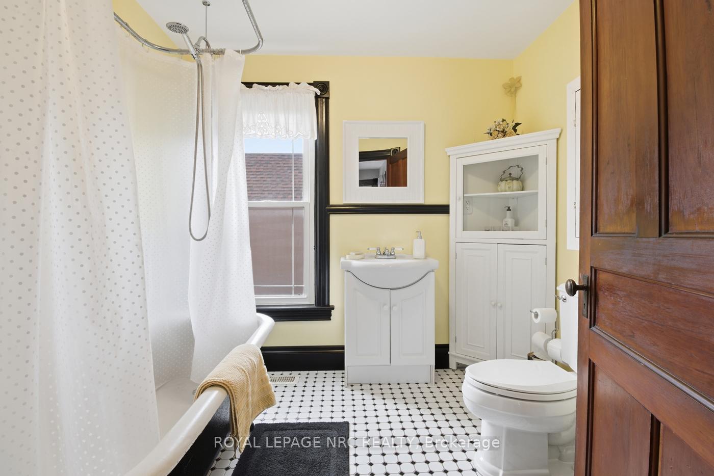 Photo 29 of 5981 Culp Street, Niagara Falls, Dorchester — HOMEH