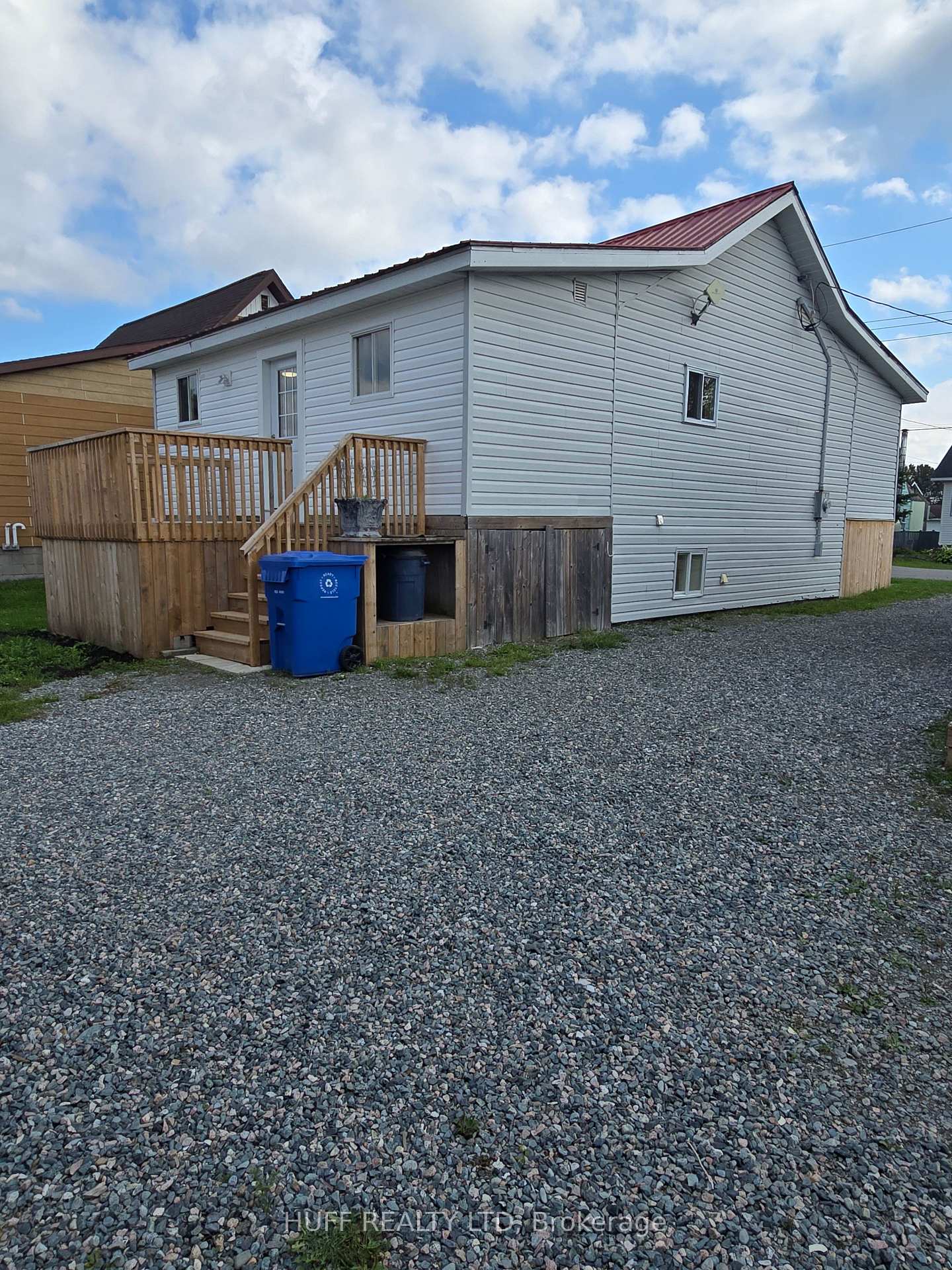 Photo 6 of 76 Seventh Avenue, Kirkland Lake, Larder Lake — HOMEH