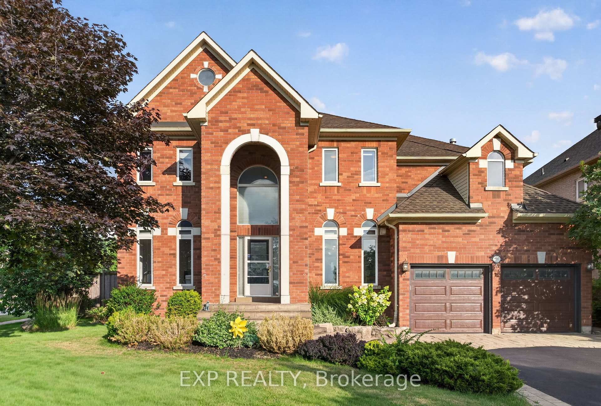 Photo 1 of 735 Foxcroft Boulevard, Newmarket, Stonehaven-Wyndham — HOMEH