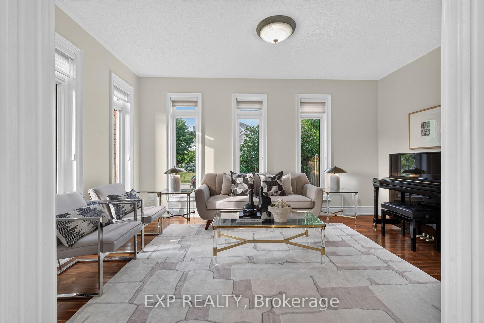 Photo 4 of 735 Foxcroft Boulevard, Newmarket, Stonehaven-Wyndham — HOMEH