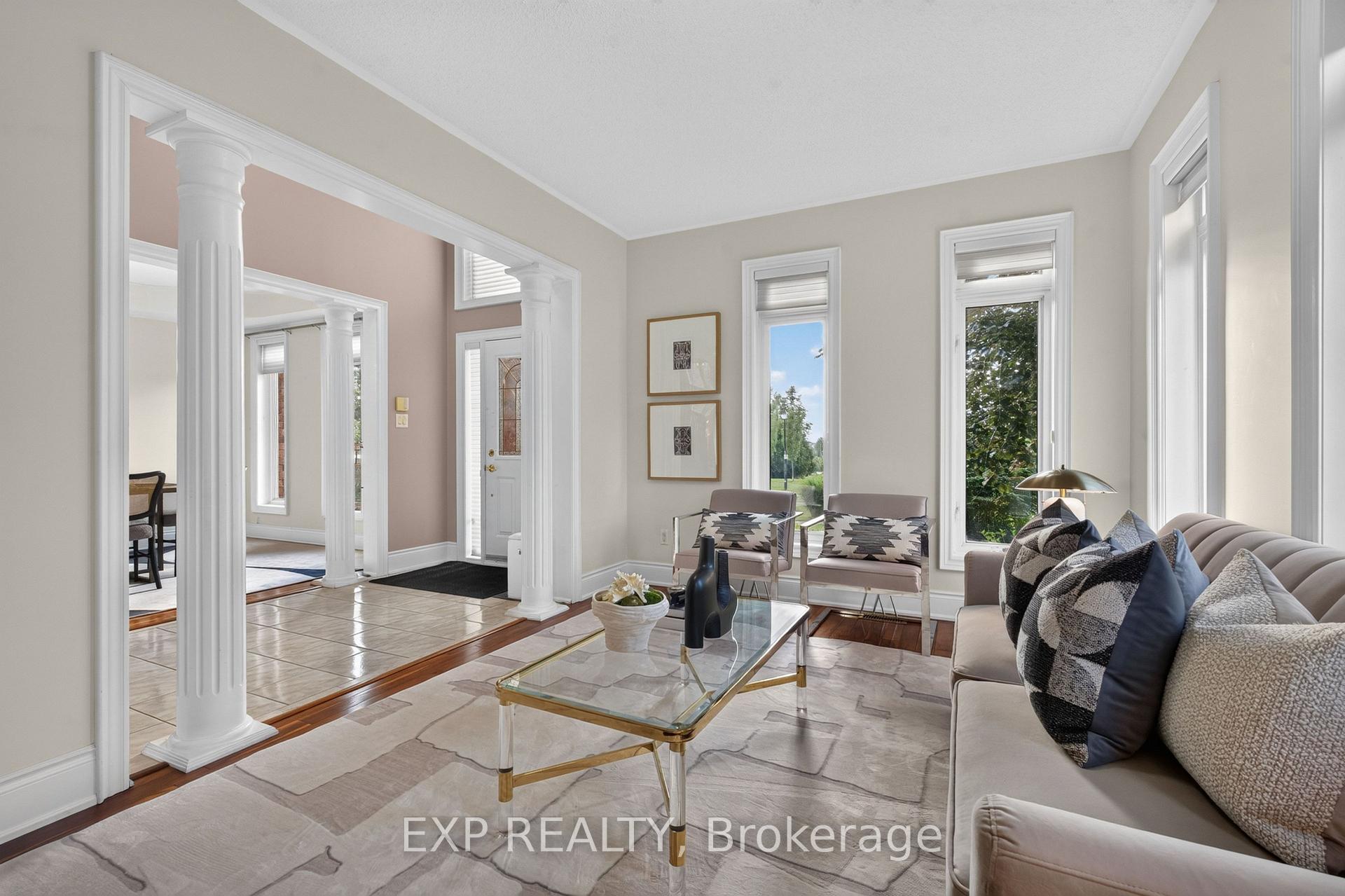 Photo 5 of 735 Foxcroft Boulevard, Newmarket, Stonehaven-Wyndham — HOMEH