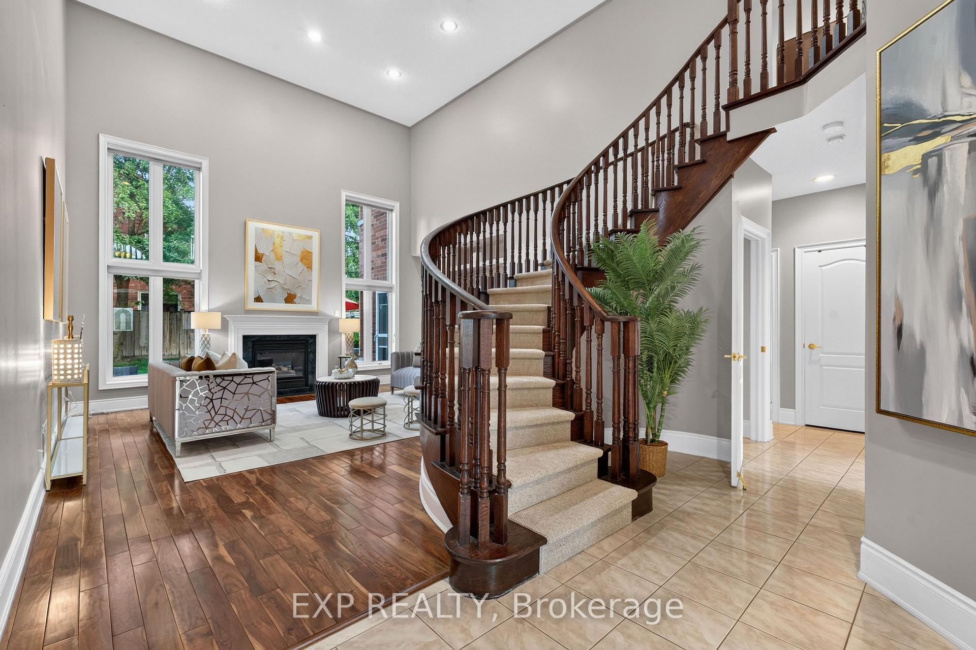 Photo 9 of 735 Foxcroft Boulevard, Newmarket, Stonehaven-Wyndham — HOMEH
