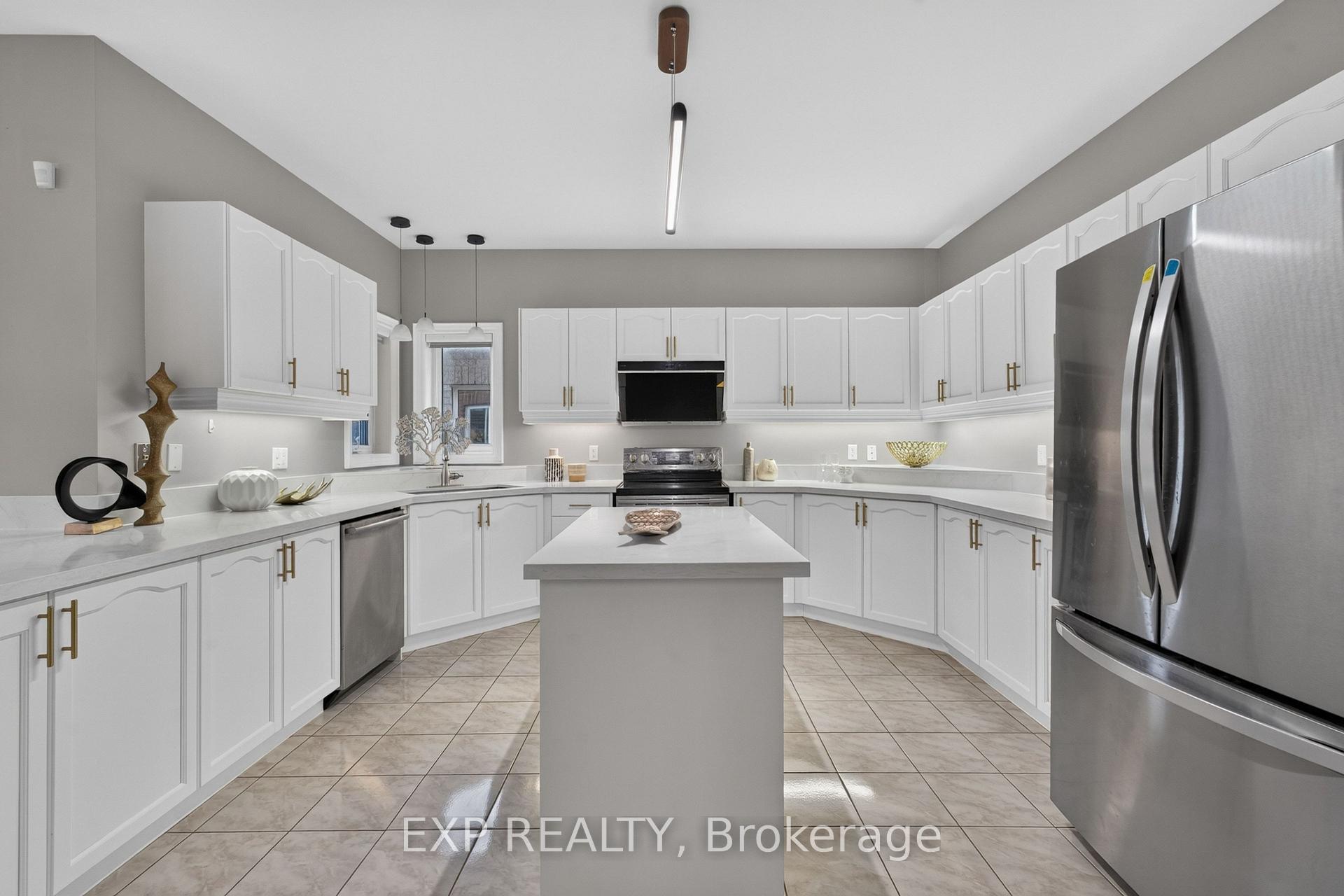Photo 14 of 735 Foxcroft Boulevard, Newmarket, Stonehaven-Wyndham — HOMEH