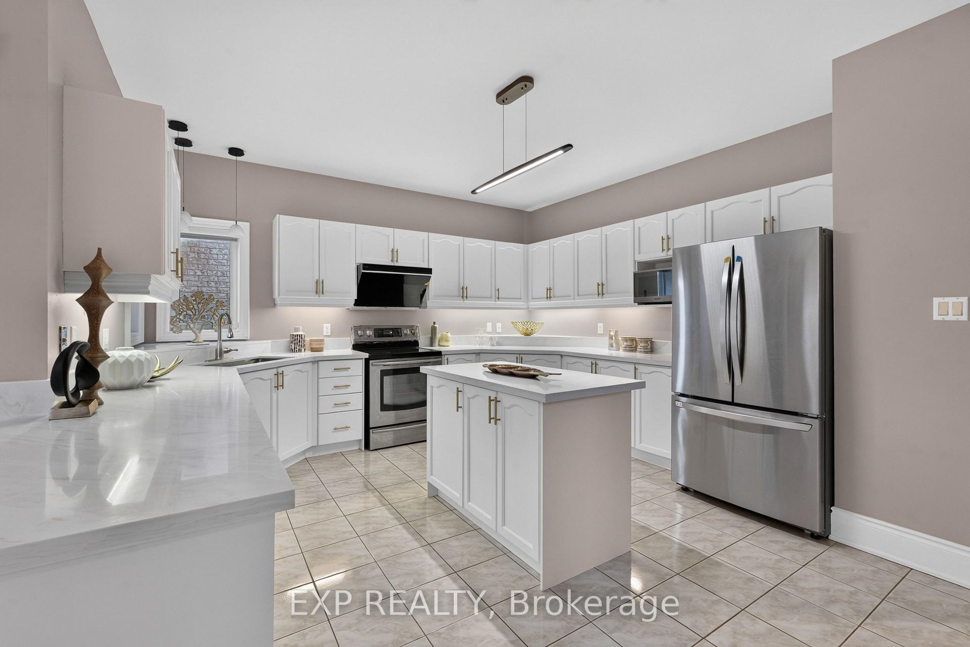 Photo 15 of 735 Foxcroft Boulevard, Newmarket, Stonehaven-Wyndham — HOMEH
