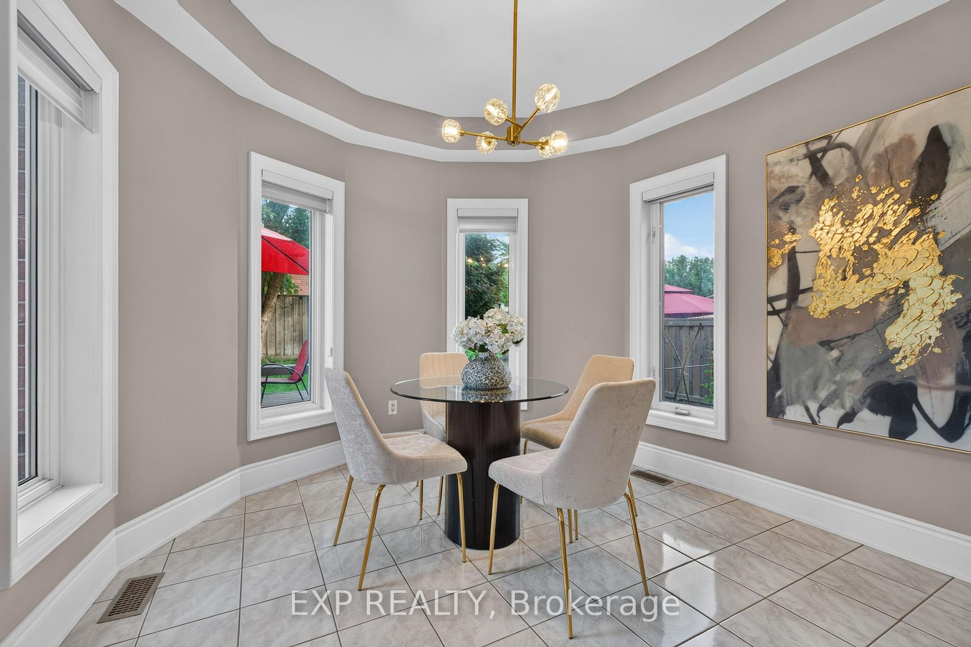 Photo 17 of 735 Foxcroft Boulevard, Newmarket, Stonehaven-Wyndham — HOMEH