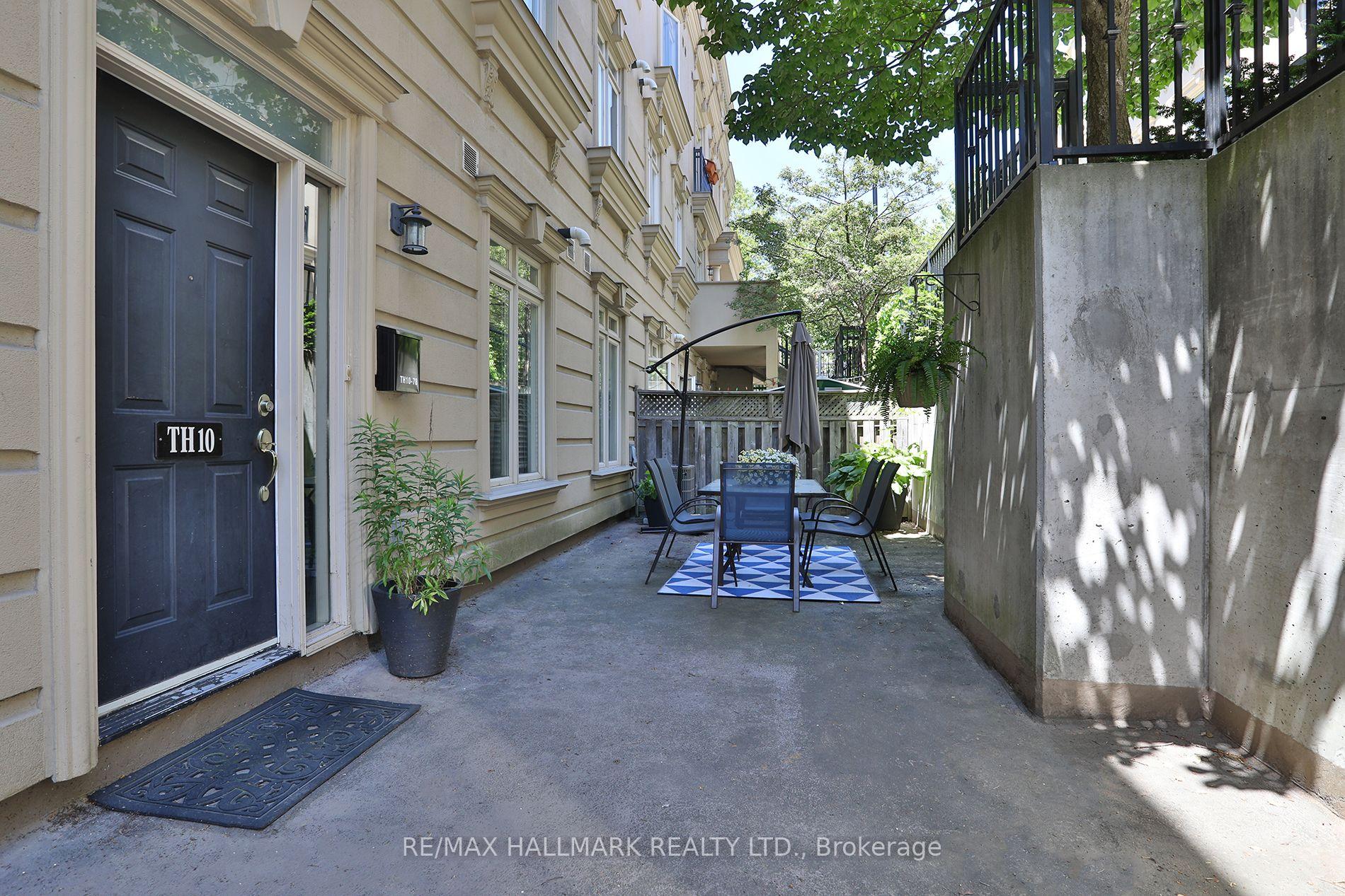 Photo 4 of Unit Th 10, 78 Carr Street, Toronto, Kensington-Chinatown — HOMEH