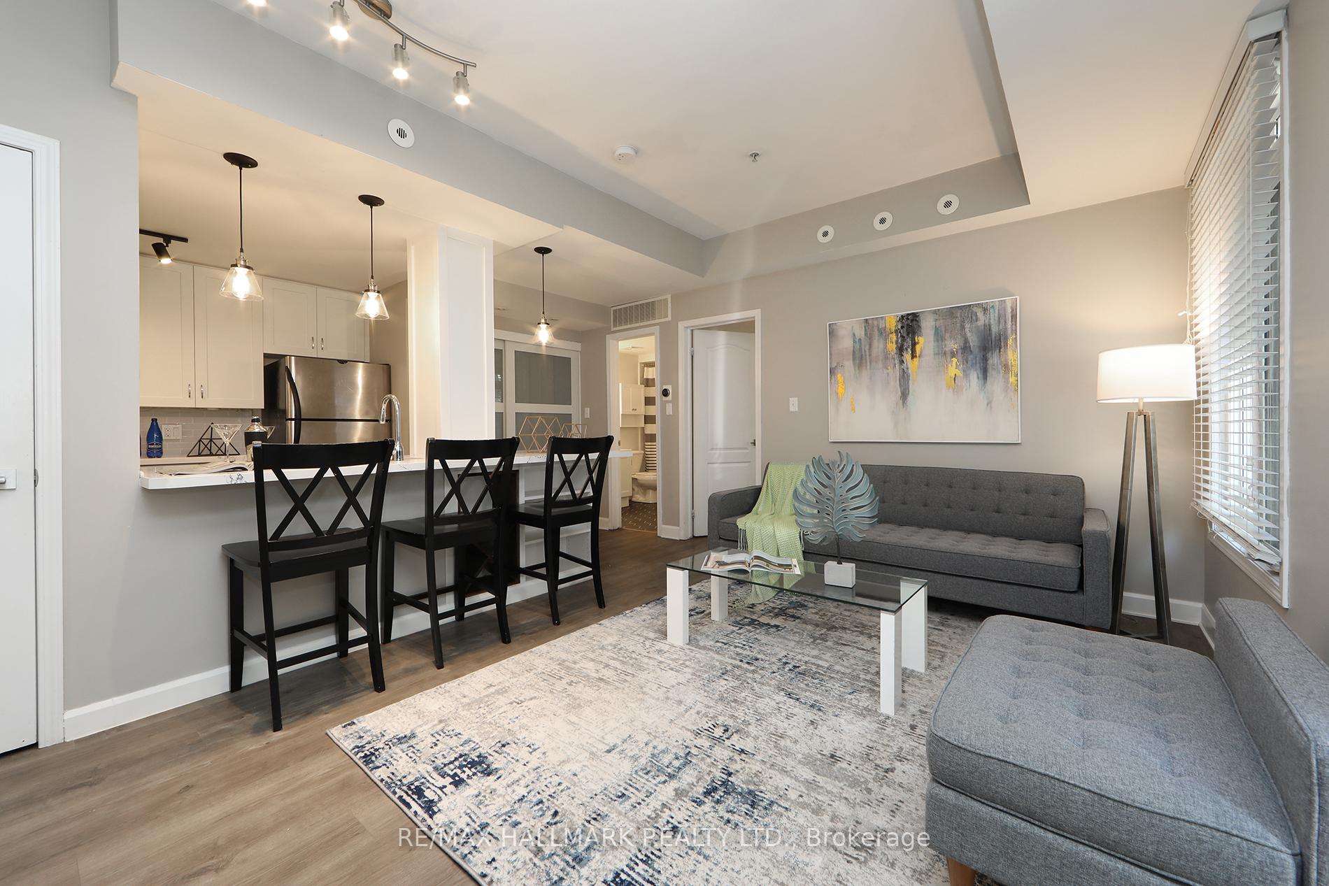 Photo 6 of Unit Th 10, 78 Carr Street, Toronto, Kensington-Chinatown — HOMEH
