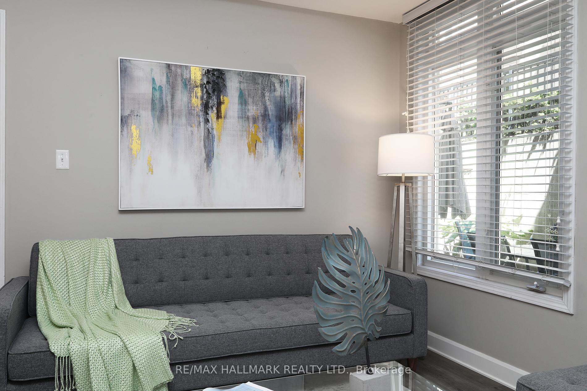 Photo 9 of Unit Th 10, 78 Carr Street, Toronto, Kensington-Chinatown — HOMEH