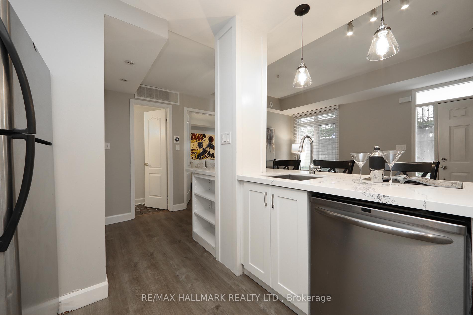 Photo 15 of Unit Th 10, 78 Carr Street, Toronto, Kensington-Chinatown — HOMEH
