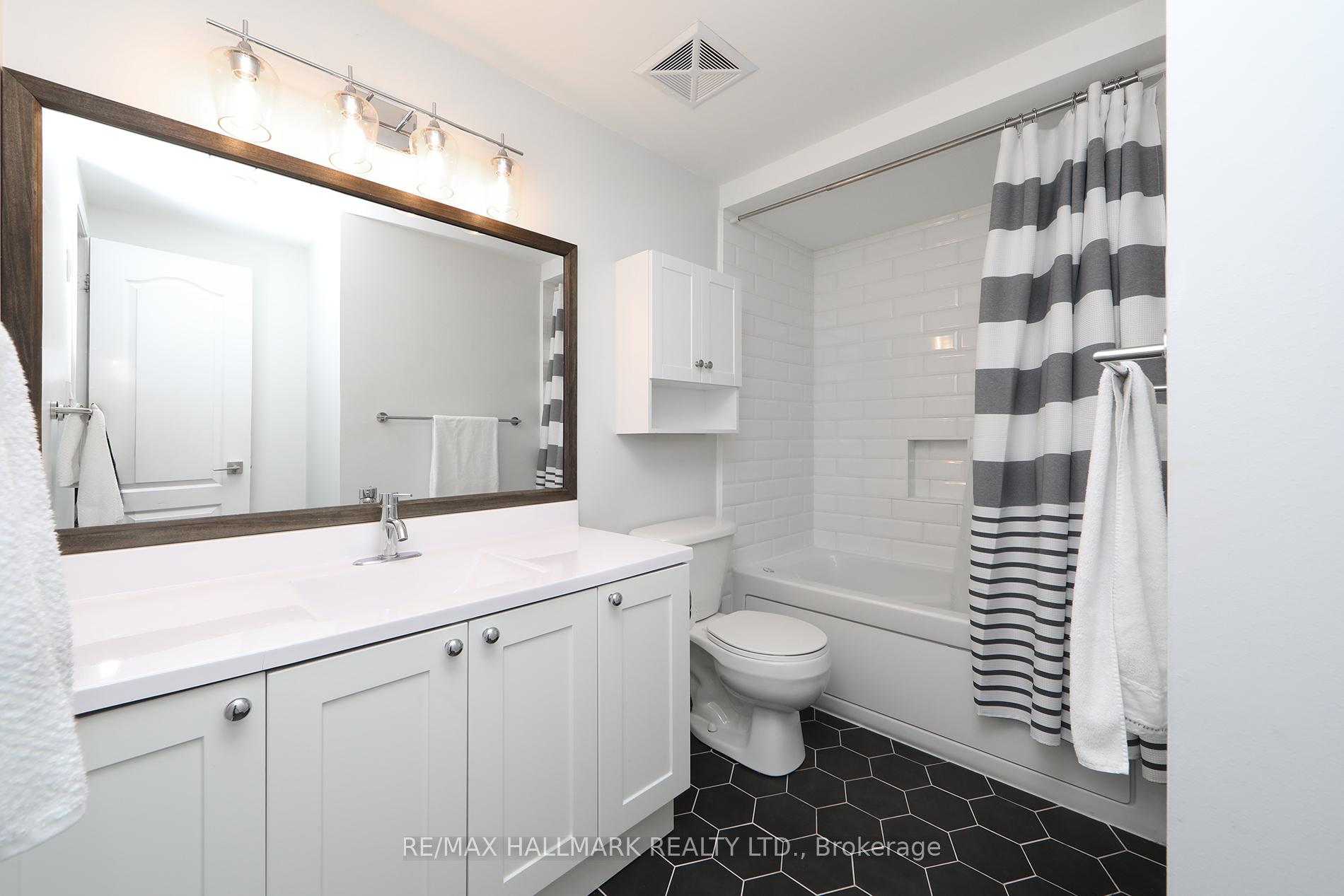Photo 20 of Unit Th 10, 78 Carr Street, Toronto, Kensington-Chinatown — HOMEH