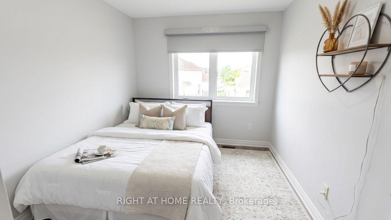 Photo 12 of 323 Alasken Drive, Ottawa, Blossom Park/Kemp Park/Findlay Creek — HOMEH
