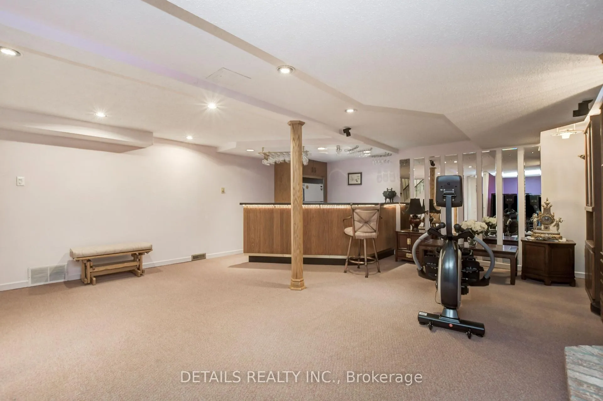 Photo 35 of 4388 Whittaker Crescent, Ottawa, Pineview — HOMEH