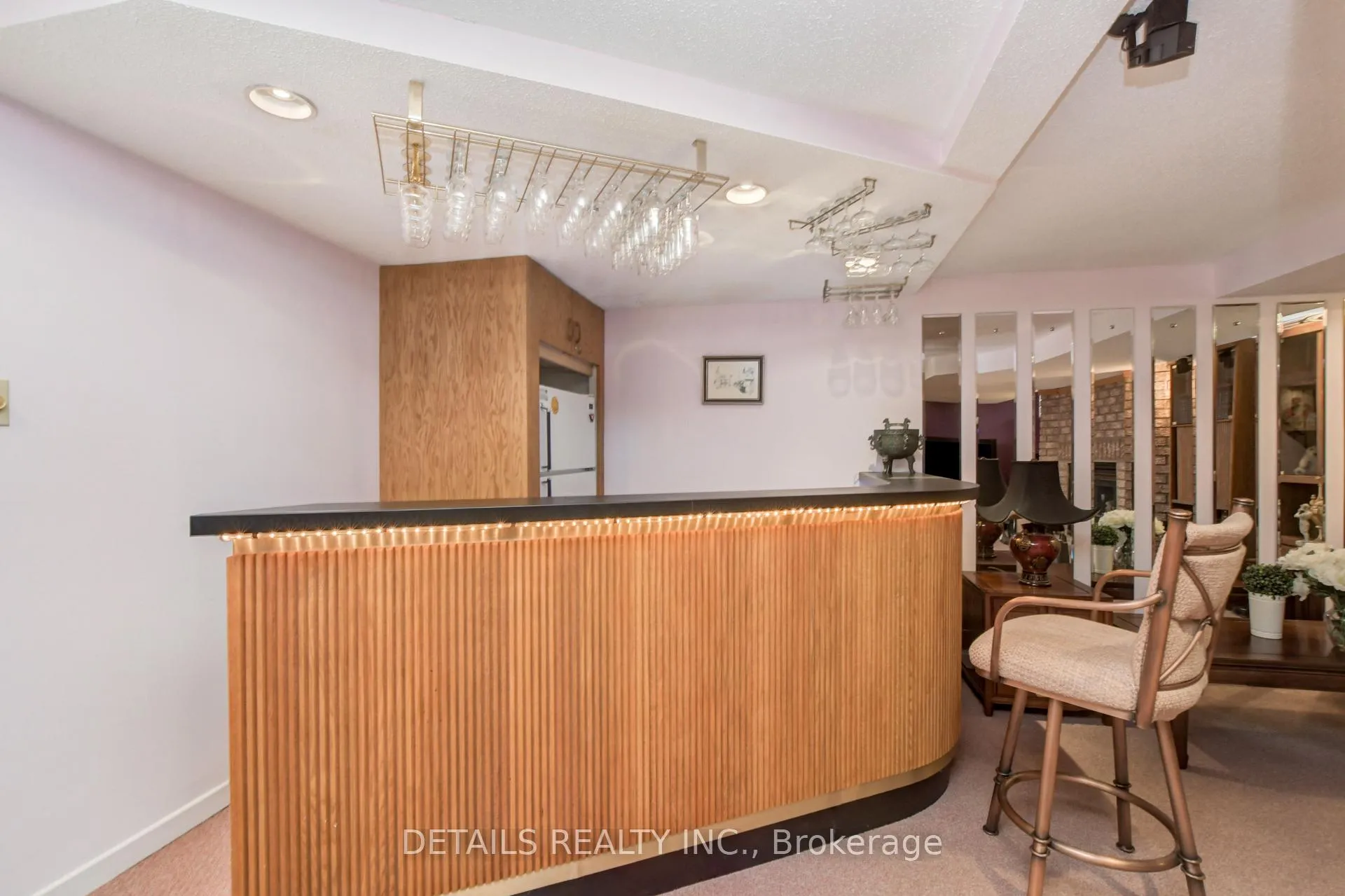 Photo 37 of 4388 Whittaker Crescent, Ottawa, Pineview — HOMEH