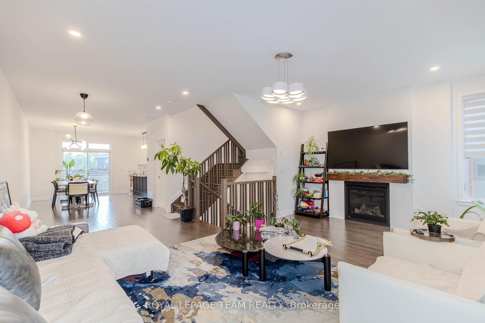Photo 14 of 1407 Hemlock Road, Ottawa, CFB Rockcliffe and Area — HOMEH