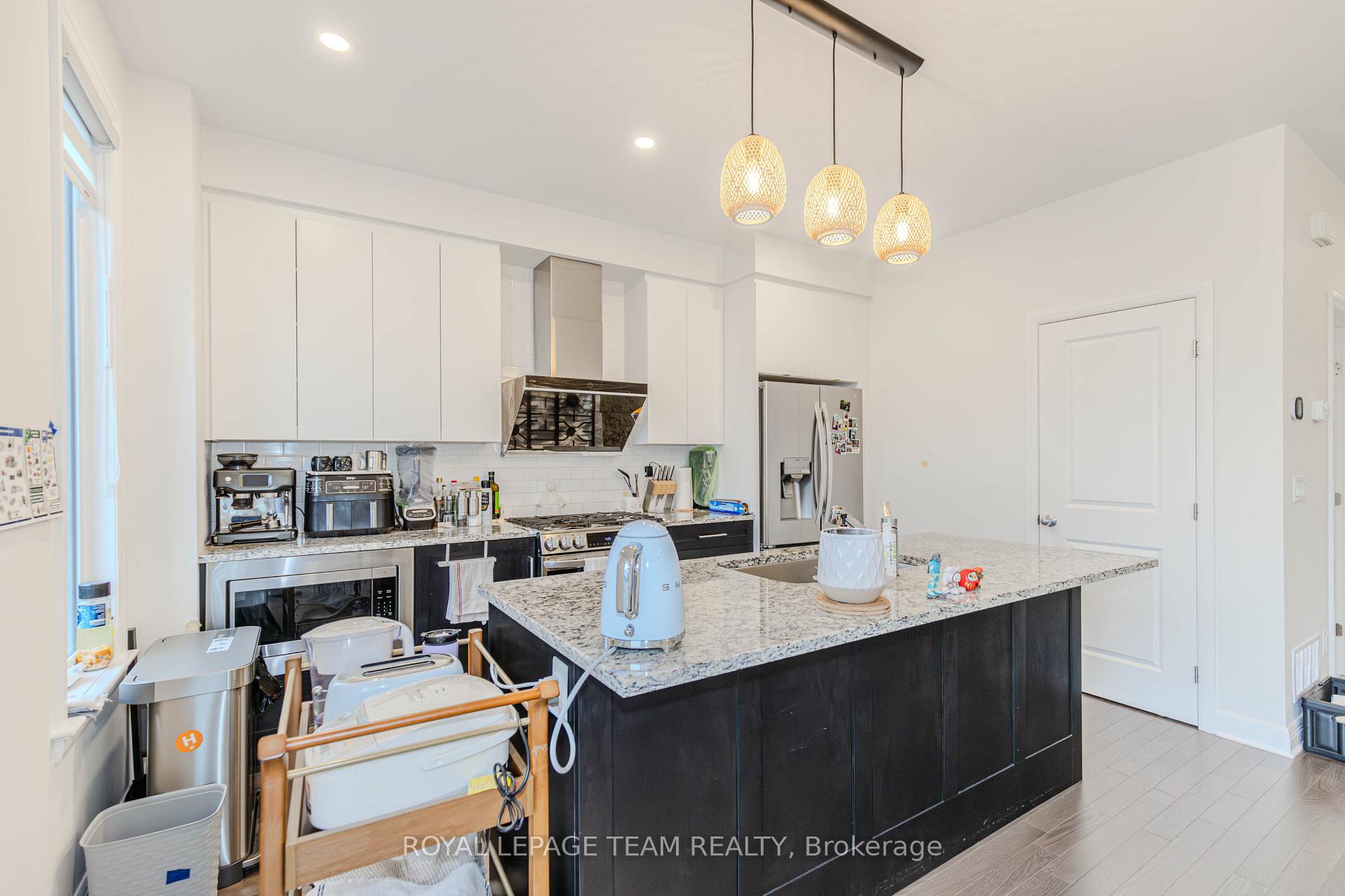 Photo 23 of 1407 Hemlock Road, Ottawa, CFB Rockcliffe and Area — HOMEH