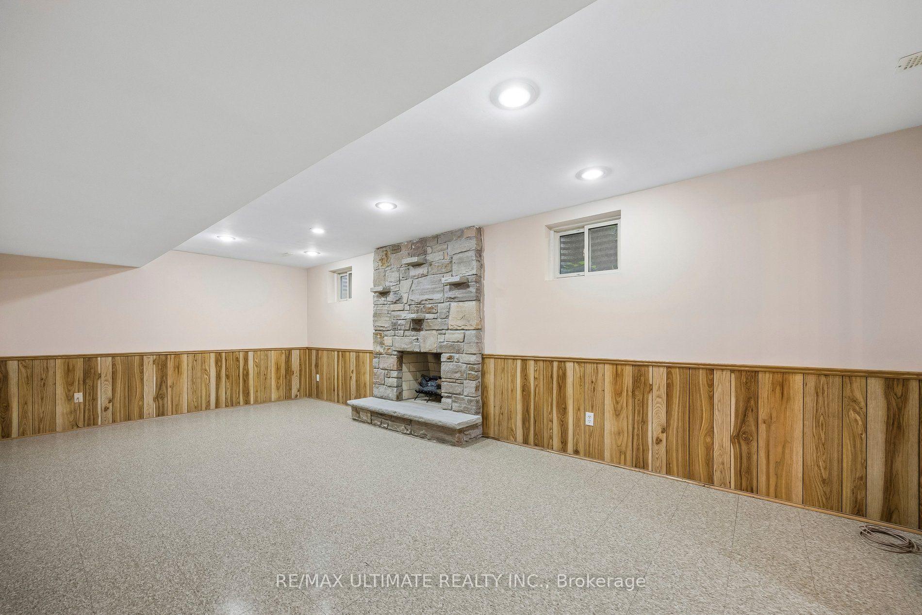 Photo 35 of 32 Saddletree Drive, North York, Bayview Woods-Steeles — HOMEH