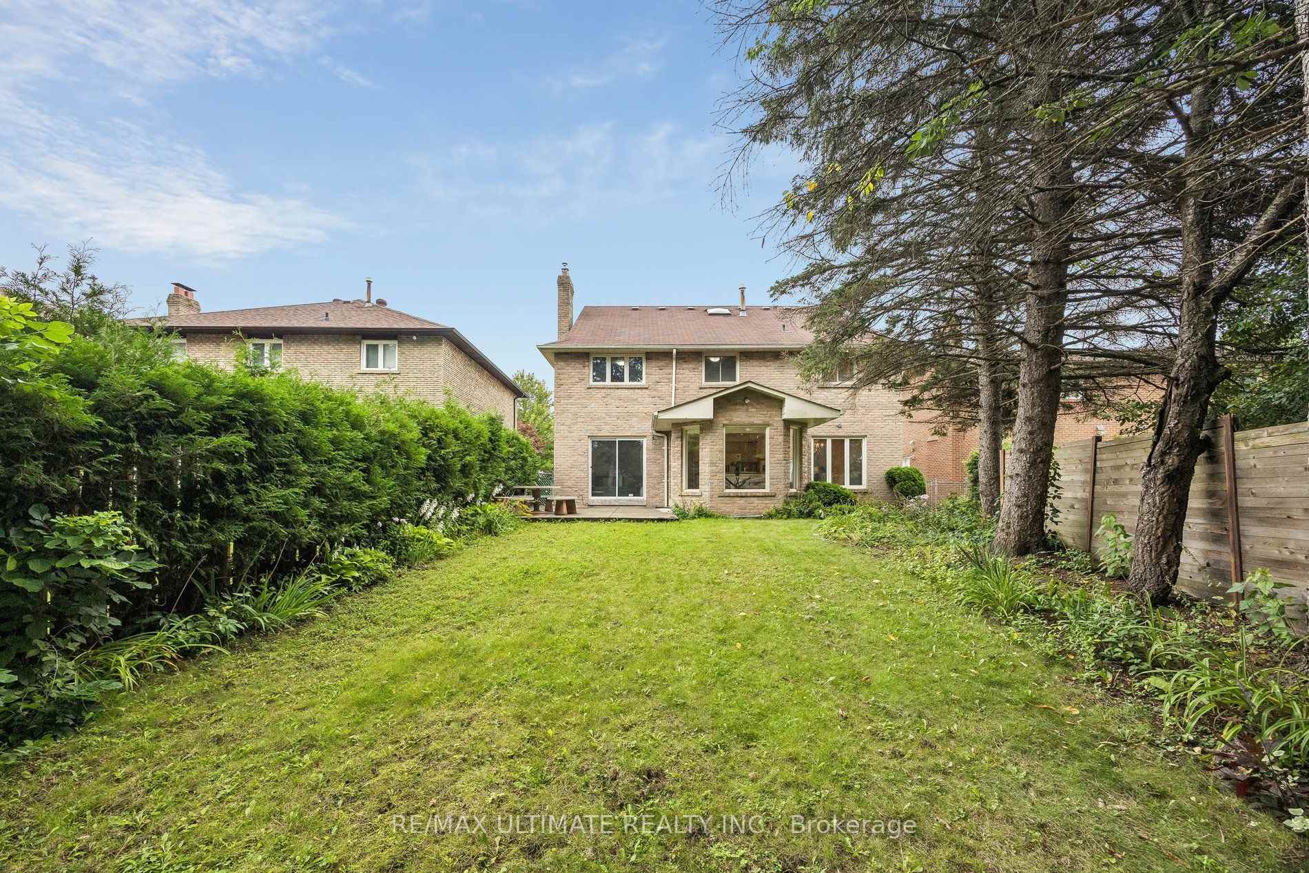 Photo 39 of 32 Saddletree Drive, North York, Bayview Woods-Steeles — HOMEH