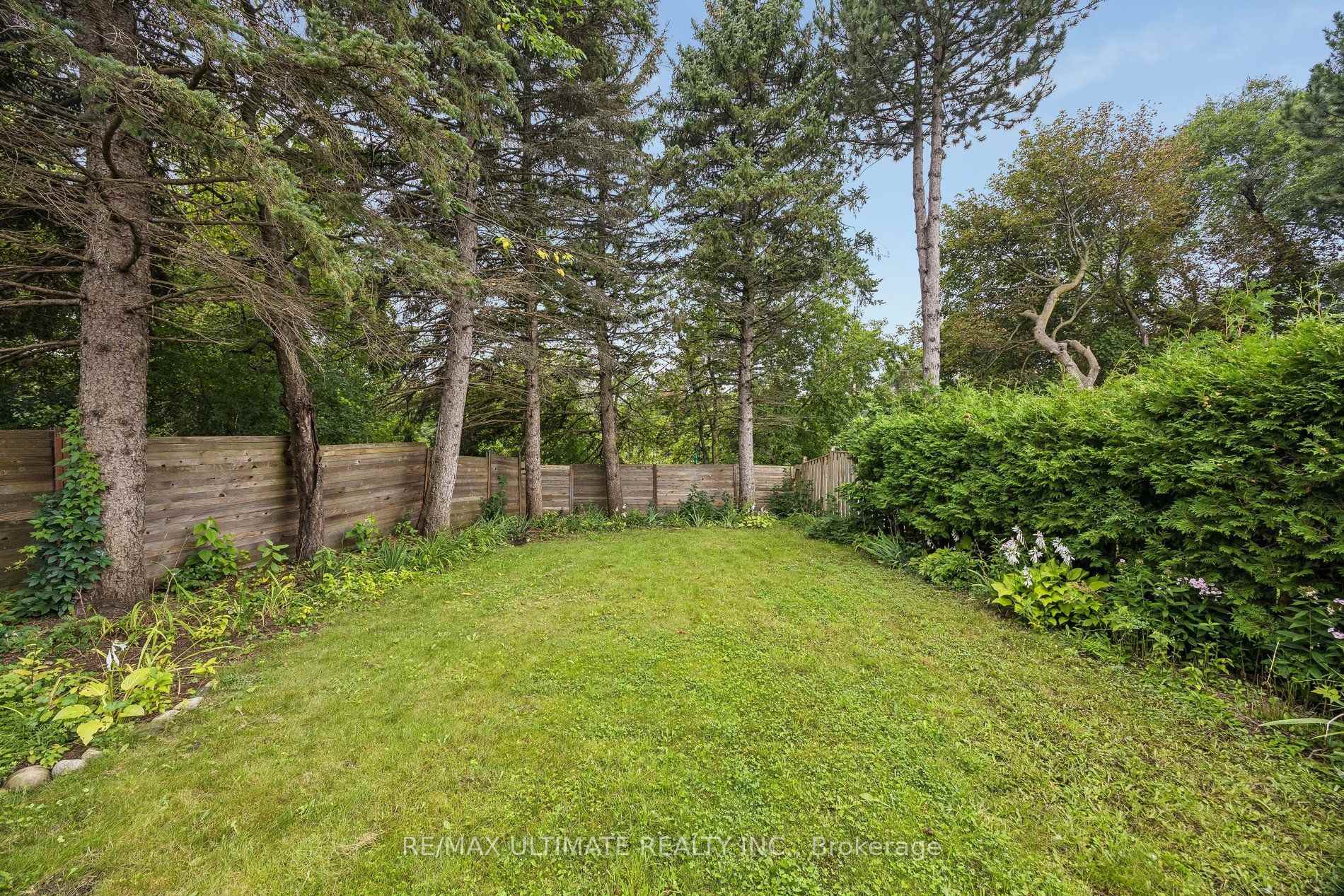 Photo 40 of 32 Saddletree Drive, North York, Bayview Woods-Steeles — HOMEH