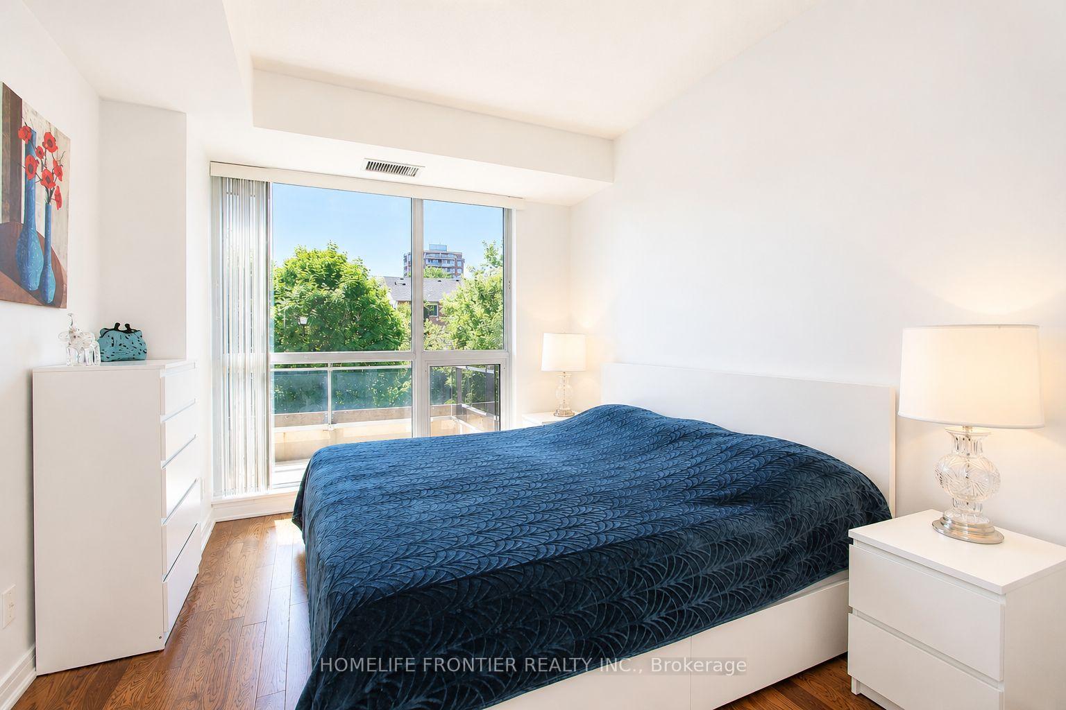 Photo 6 of Unit 218, 9191 Yonge Street, Richmond Hill, Langstaff — HOMEH