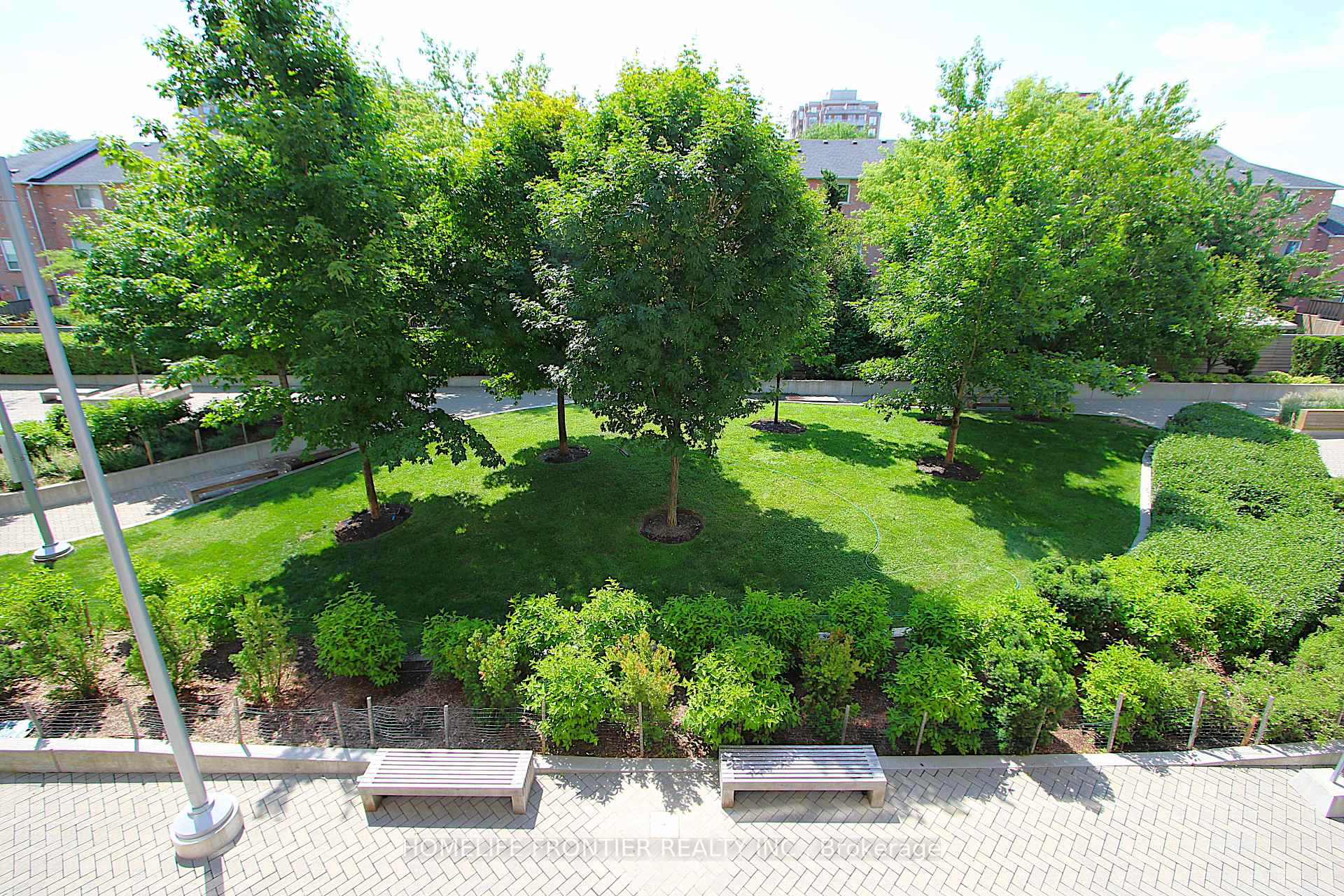 Photo 14 of Unit 218, 9191 Yonge Street, Richmond Hill, Langstaff — HOMEH