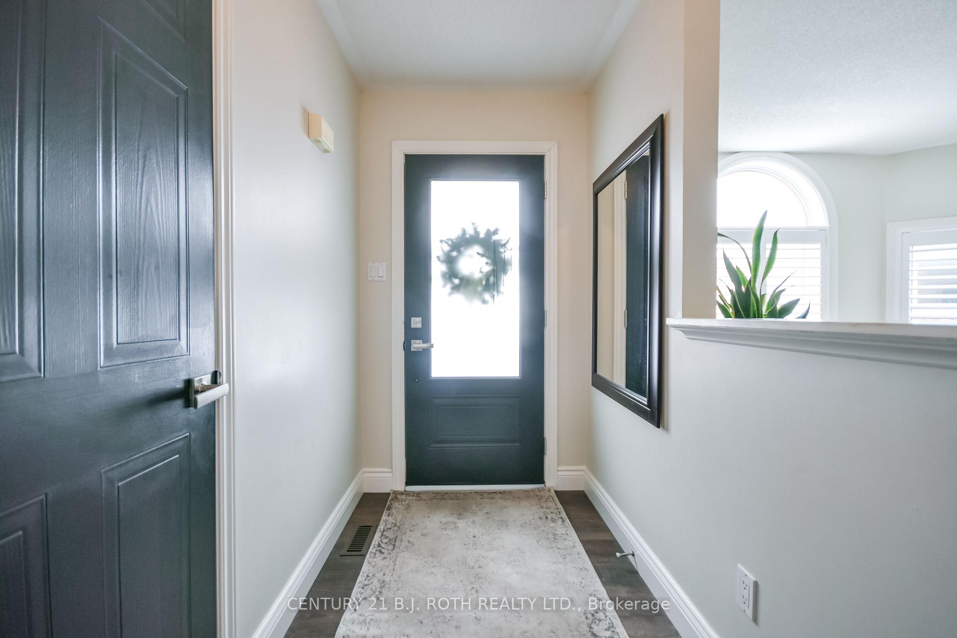 Photo 3 of 91 Benson Drive, Barrie, Sandy Hollow — HOMEH