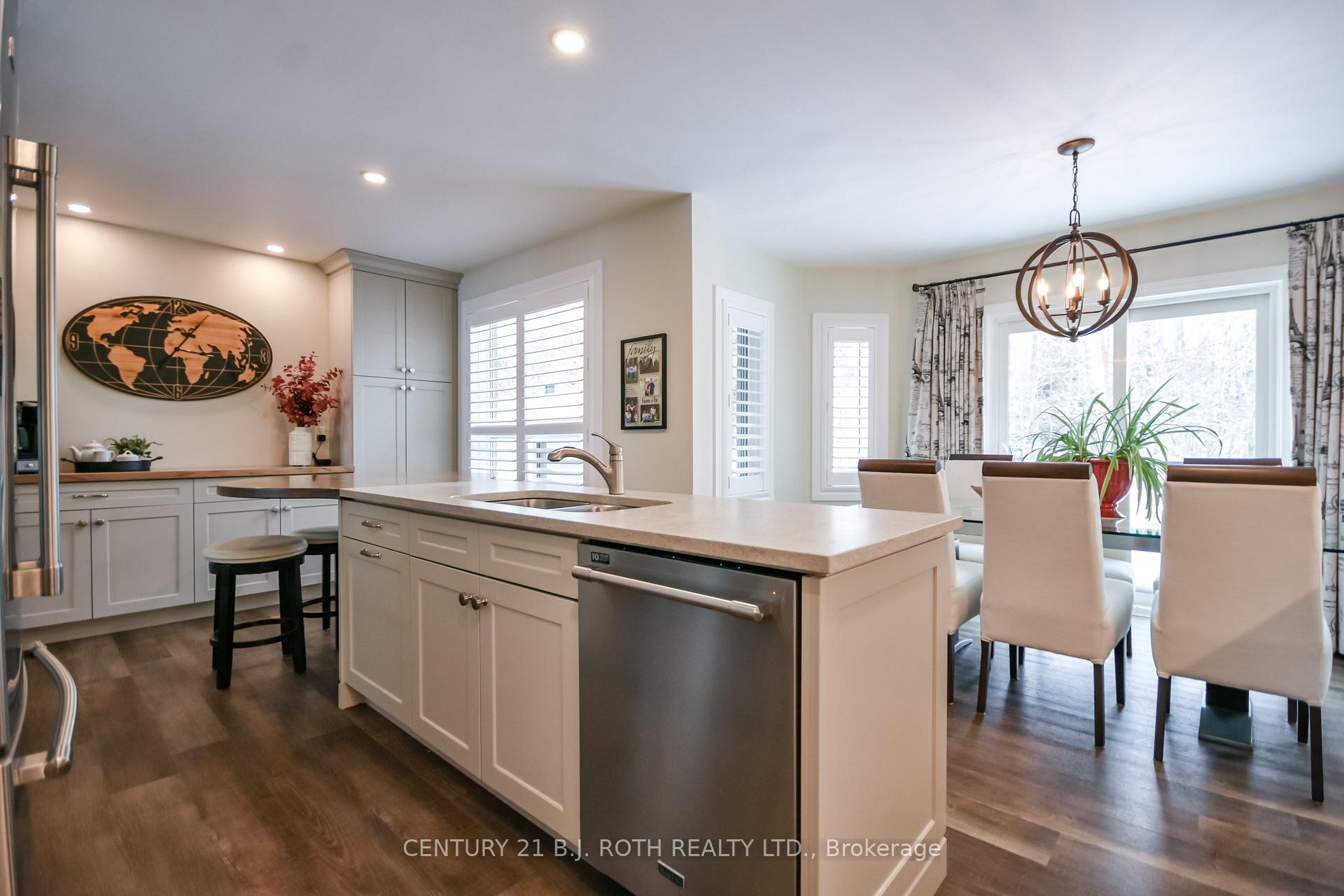 Photo 5 of 91 Benson Drive, Barrie, Sandy Hollow — HOMEH