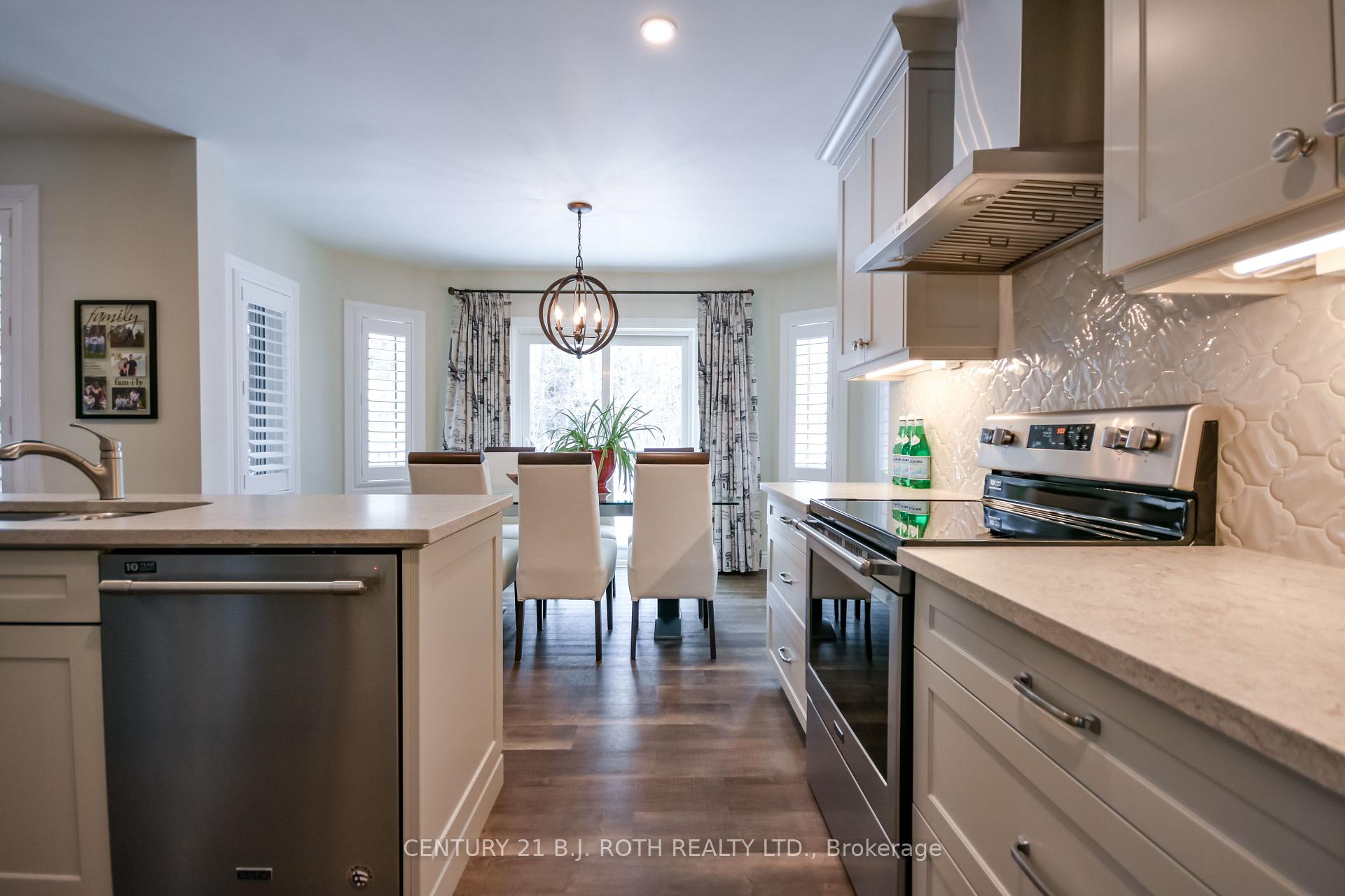 Photo 6 of 91 Benson Drive, Barrie, Sandy Hollow — HOMEH