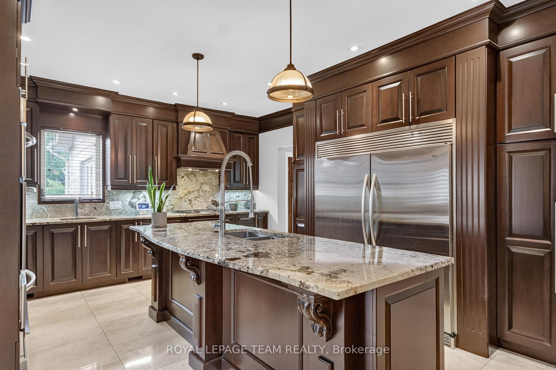 Photo 5 of 1425 Balmoral Drive, Ottawa, Cedardale — HOMEH