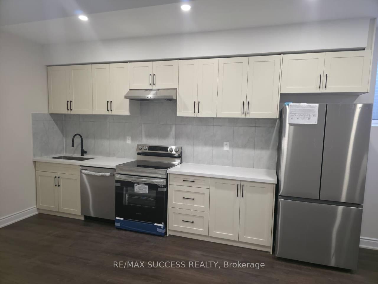 Photo 2 of Unit LOWER, 1407 Hearns Place, Milton, Bowes — HOMEH