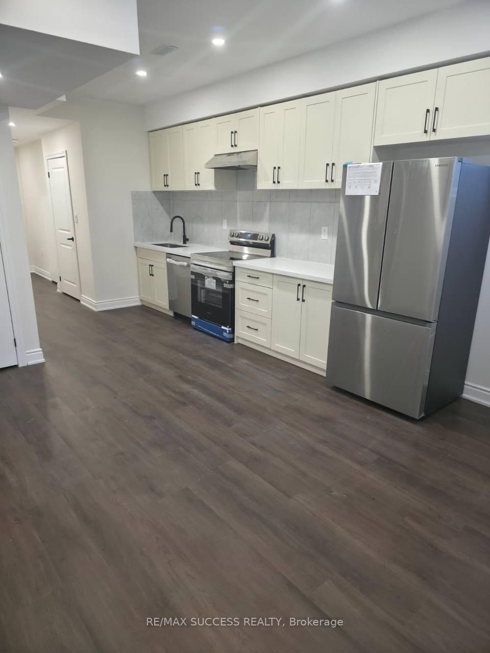 Photo 3 of Unit LOWER, 1407 Hearns Place, Milton, Bowes — HOMEH